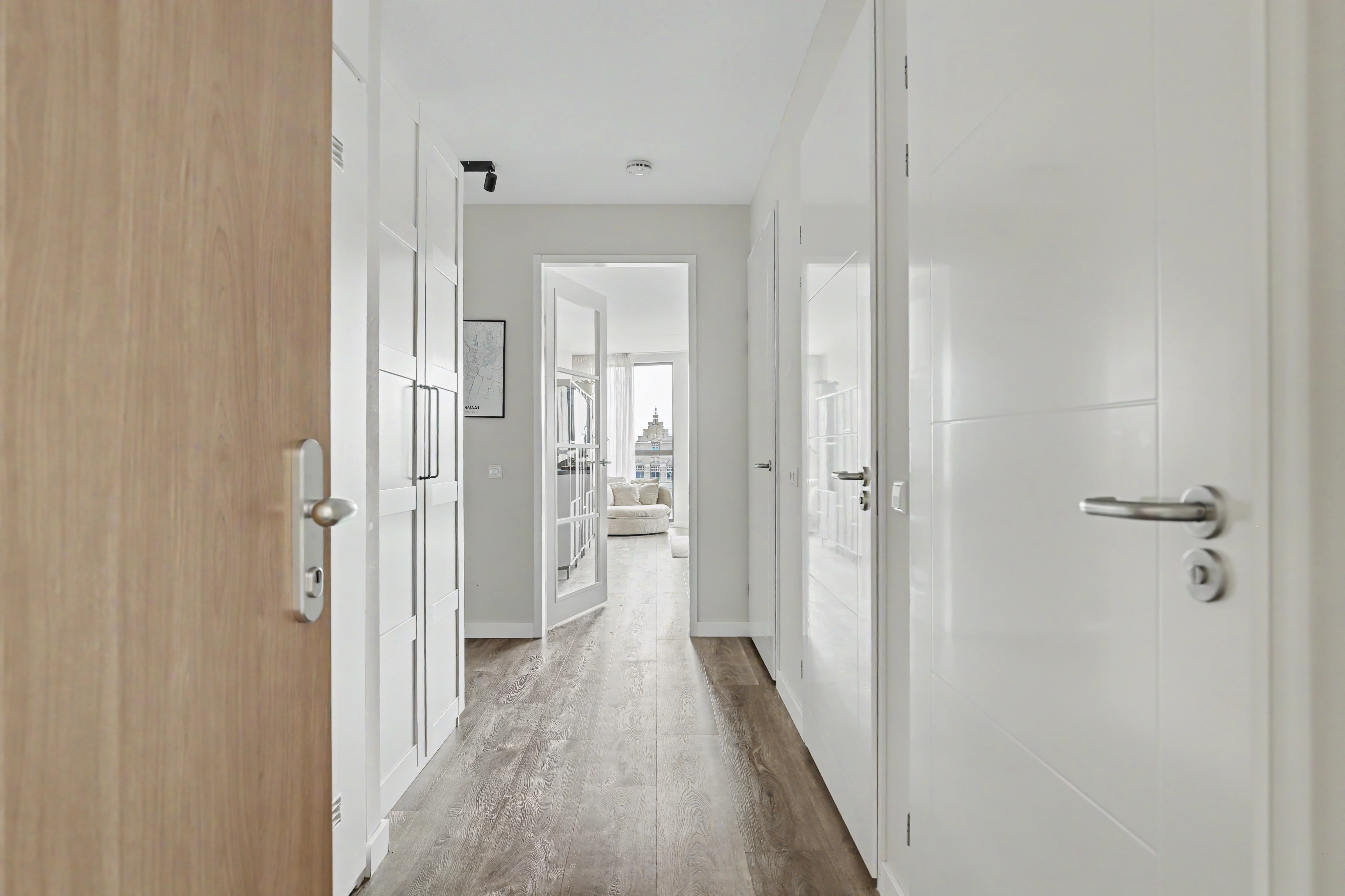 '$houseDetails->street_name'.' '.'$houseDetails->number'