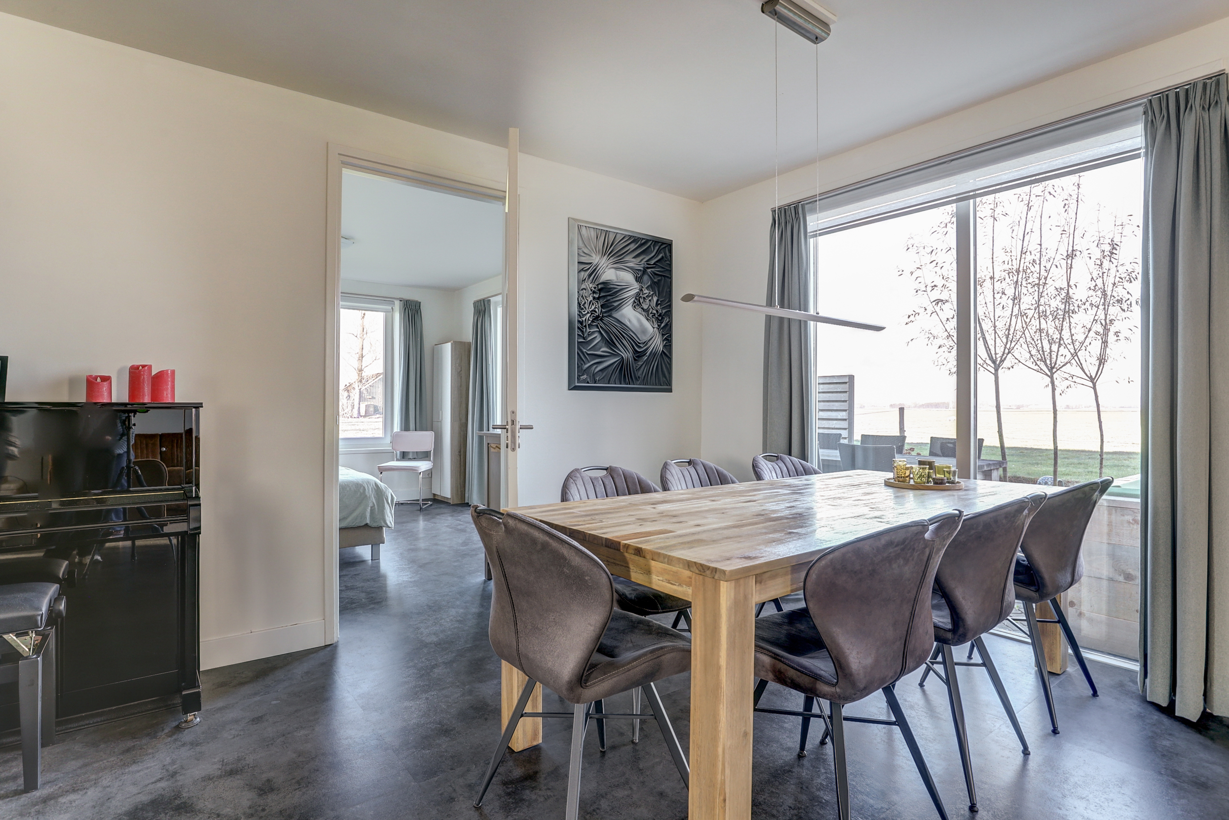 '$houseDetails->street_name'.' '.'$houseDetails->number'