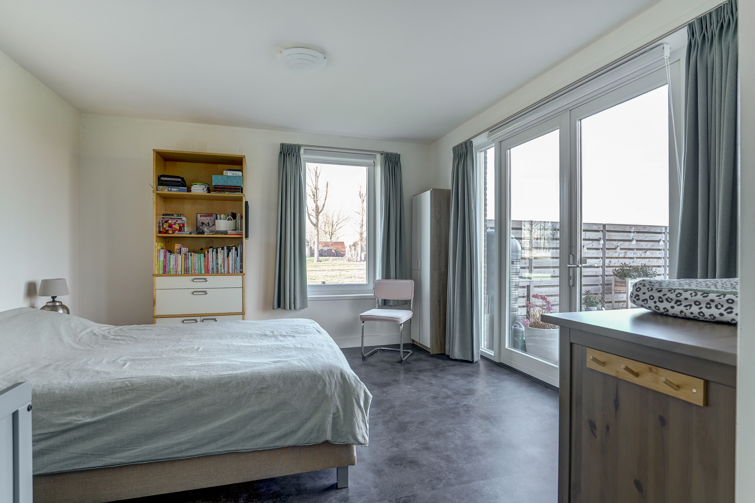 '$houseDetails->street_name'.' '.'$houseDetails->number'