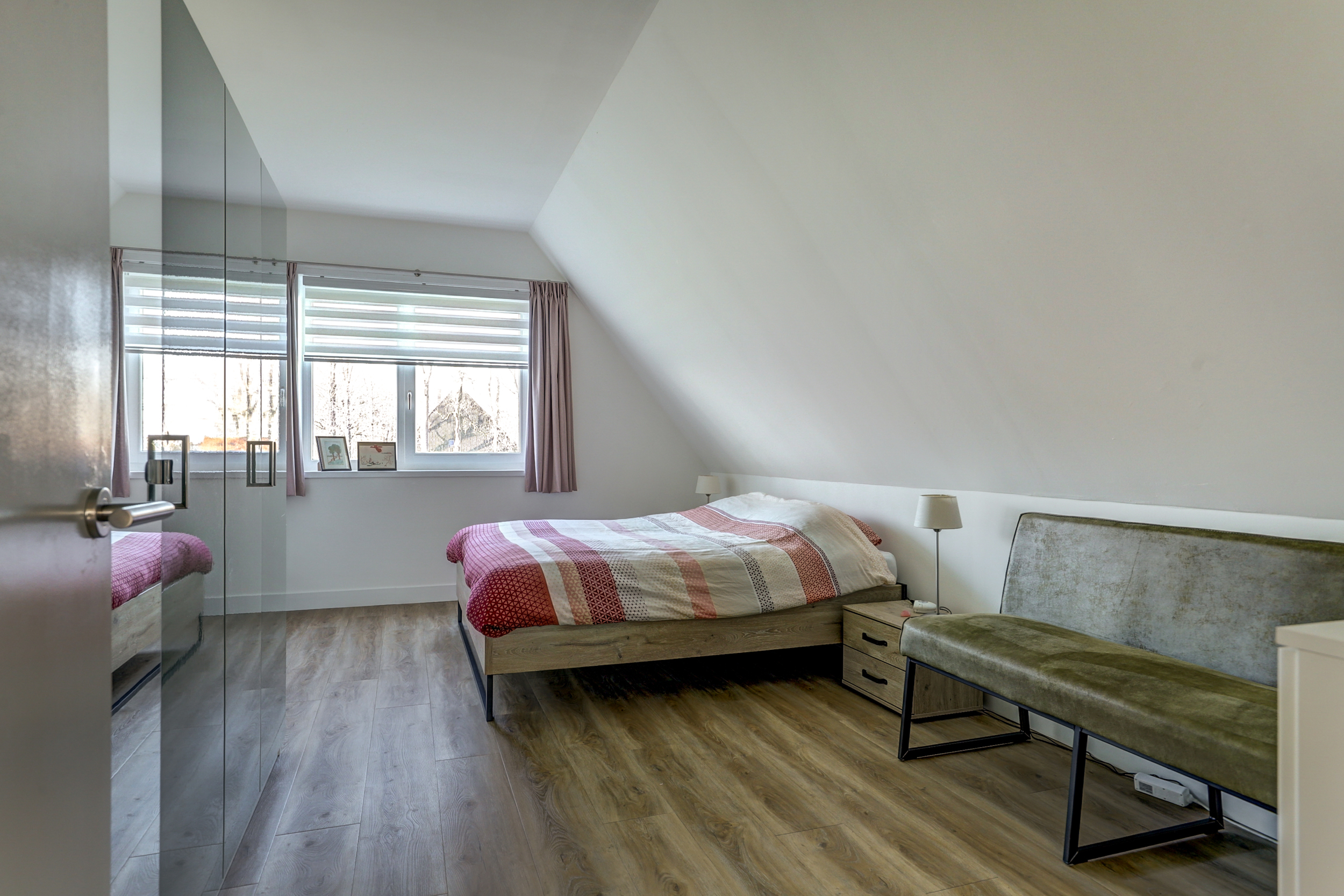 '$houseDetails->street_name'.' '.'$houseDetails->number'