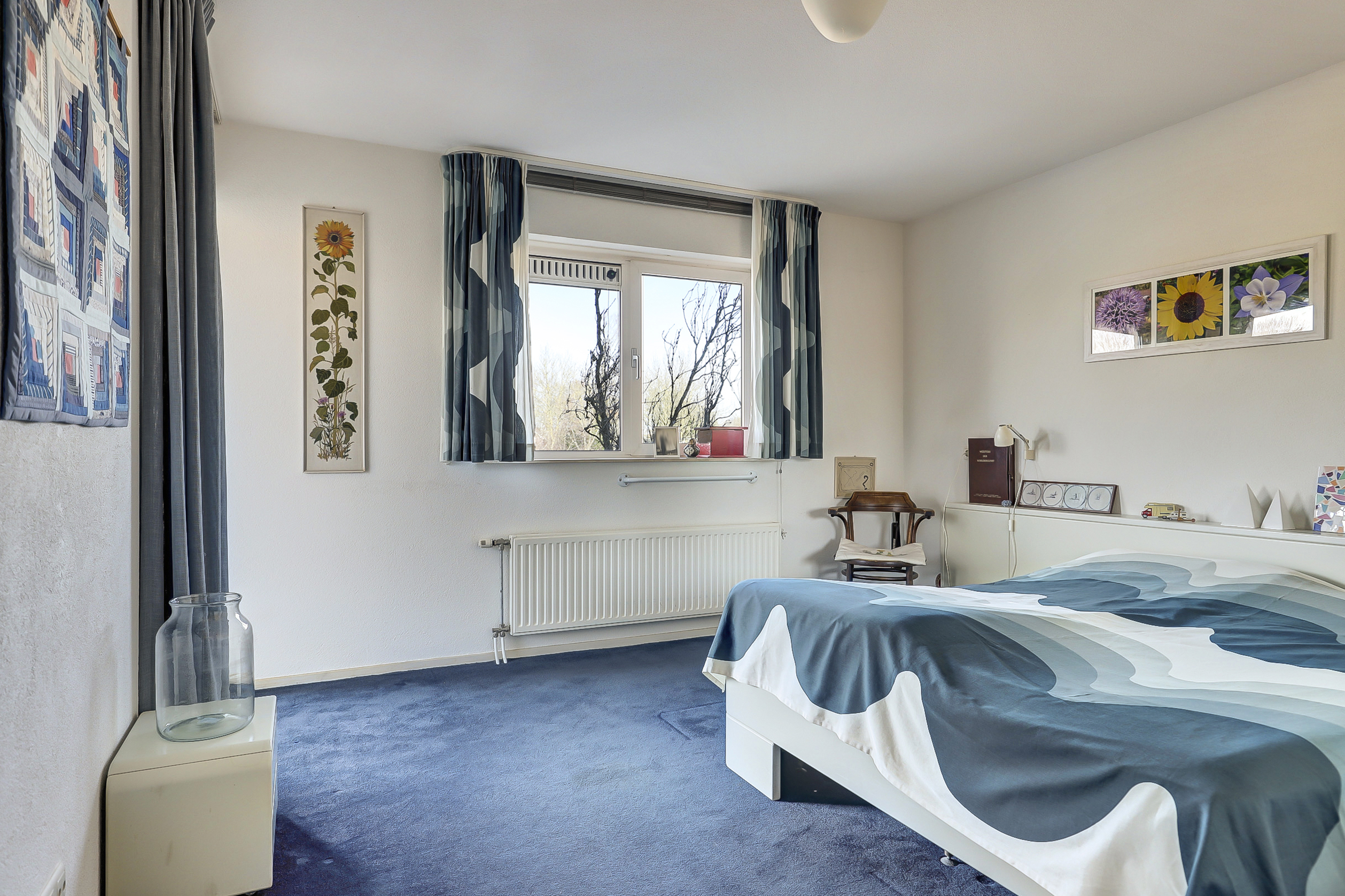 '$houseDetails->street_name'.' '.'$houseDetails->number'