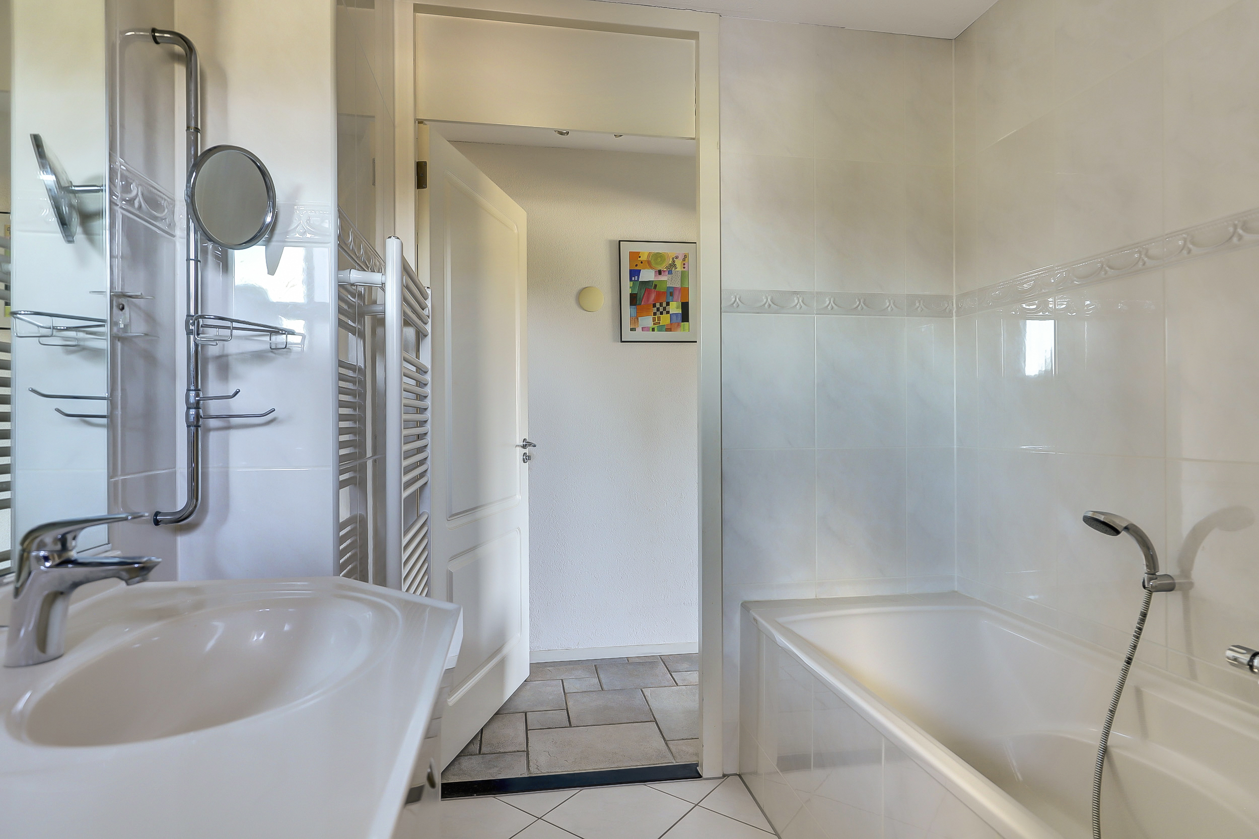 '$houseDetails->street_name'.' '.'$houseDetails->number'