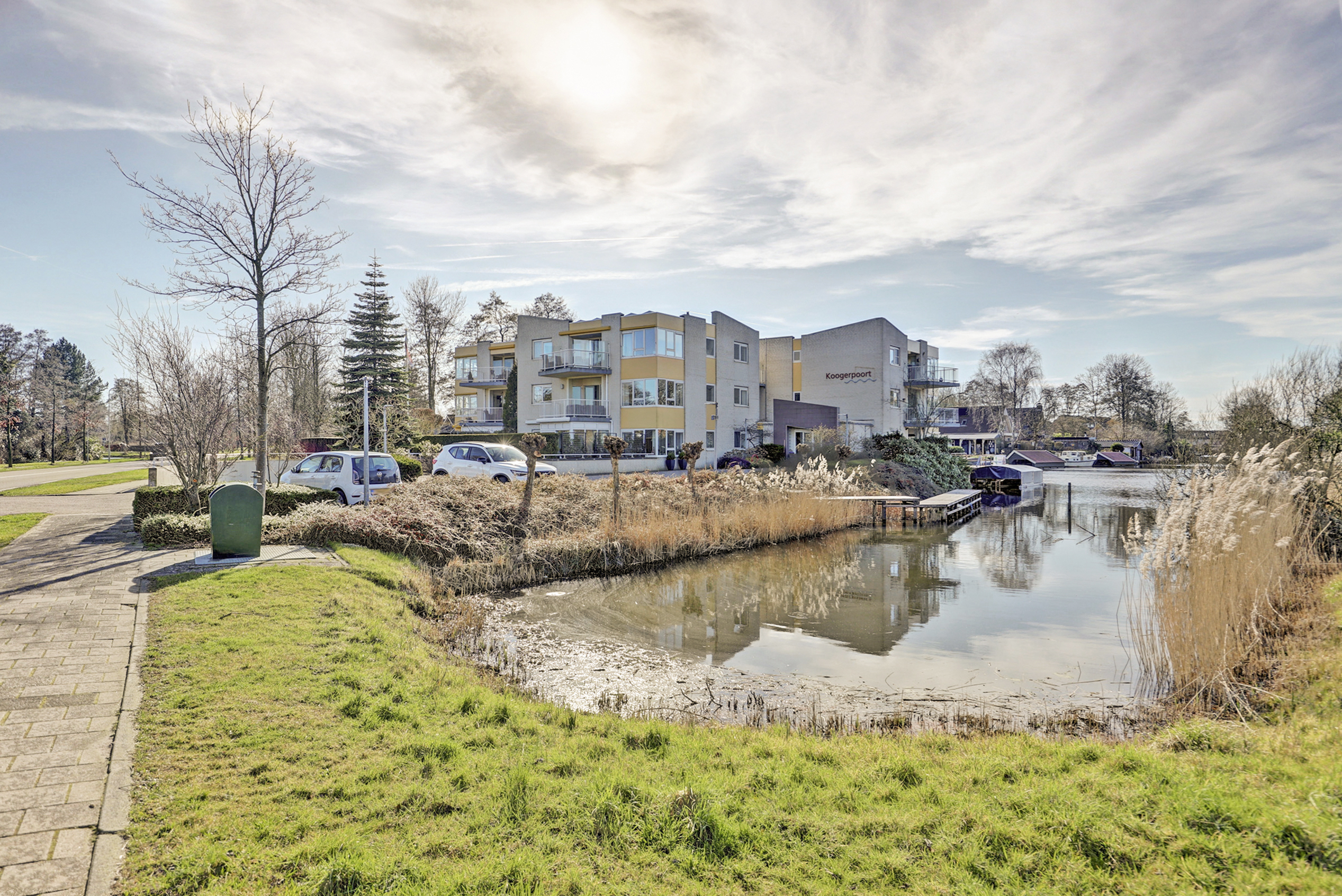 '$houseDetails->street_name'.' '.'$houseDetails->number'