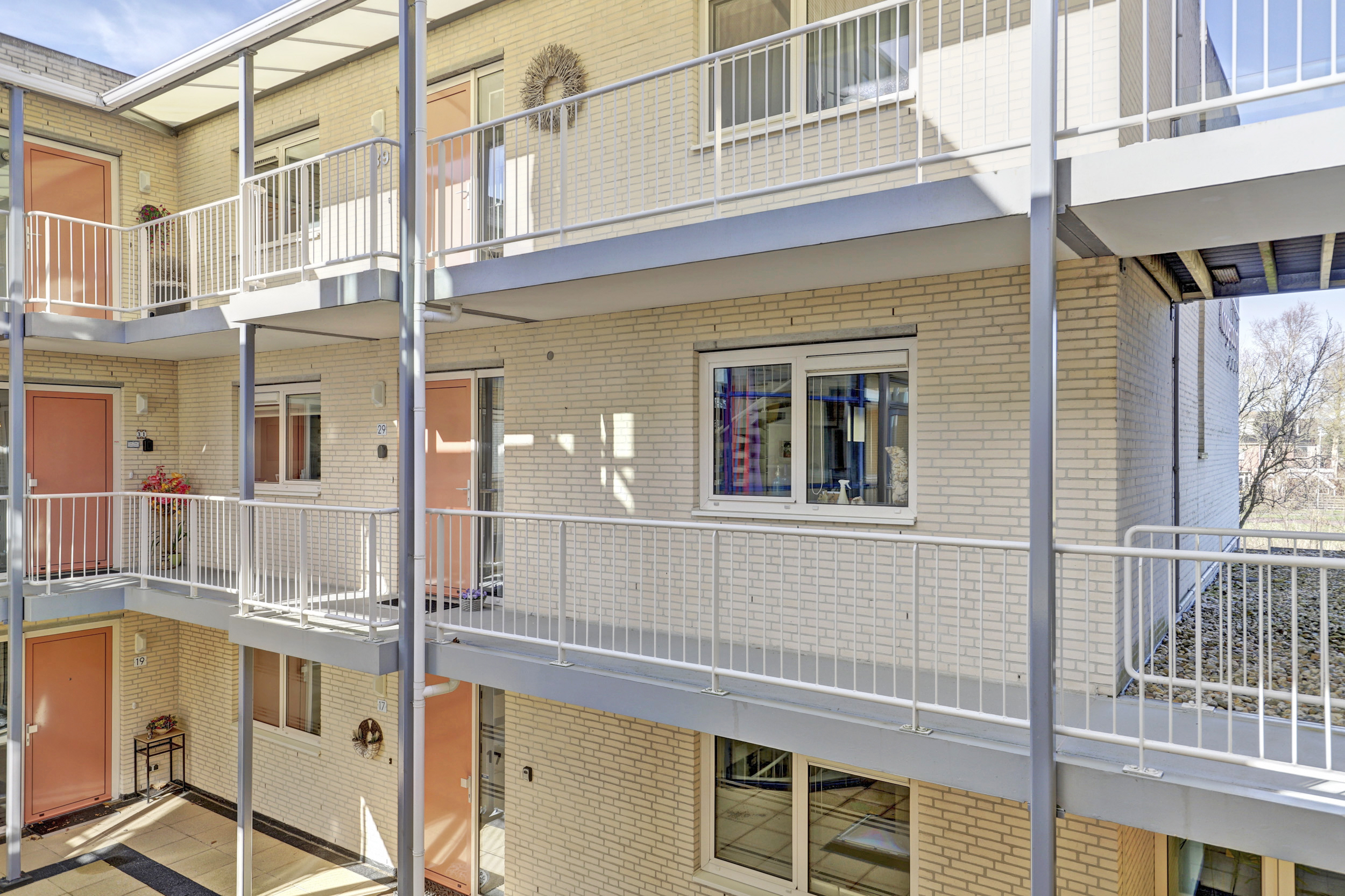 '$houseDetails->street_name'.' '.'$houseDetails->number'