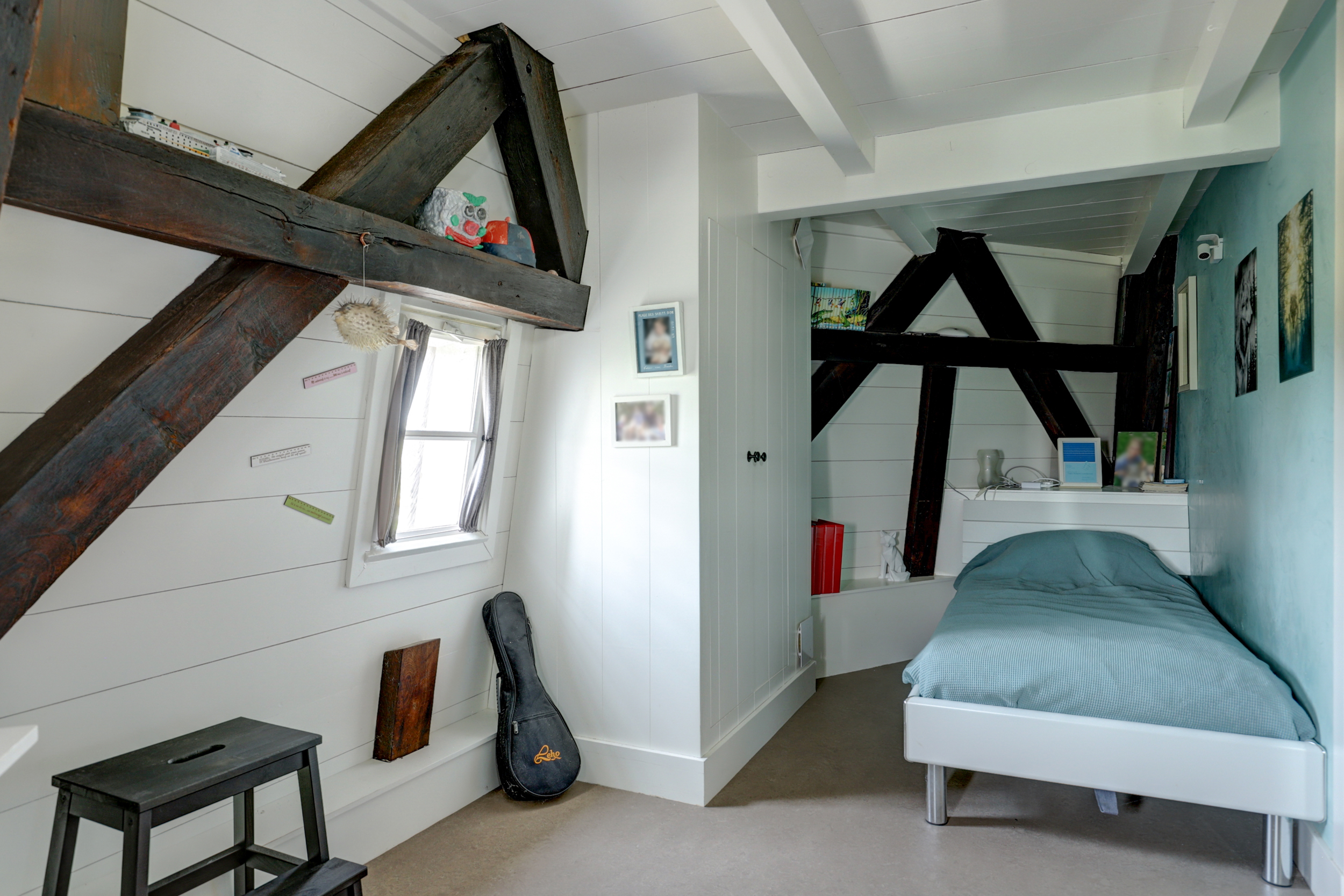 '$houseDetails->street_name'.' '.'$houseDetails->number'