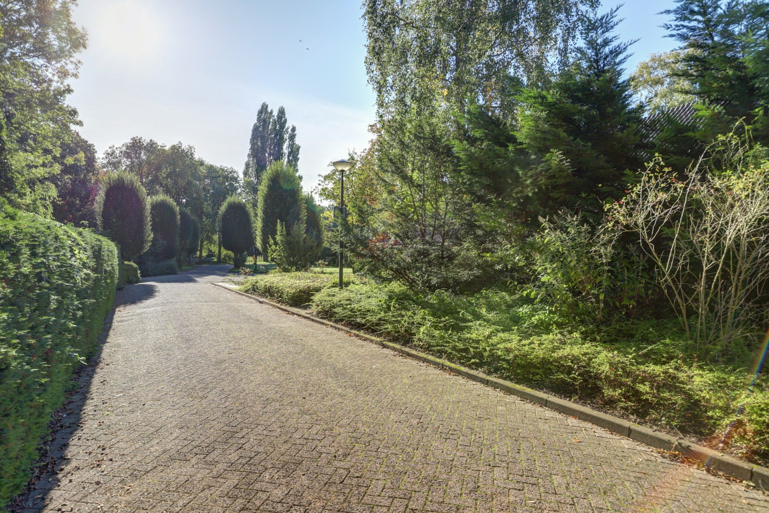 '$houseDetails->street_name'.' '.'$houseDetails->number'