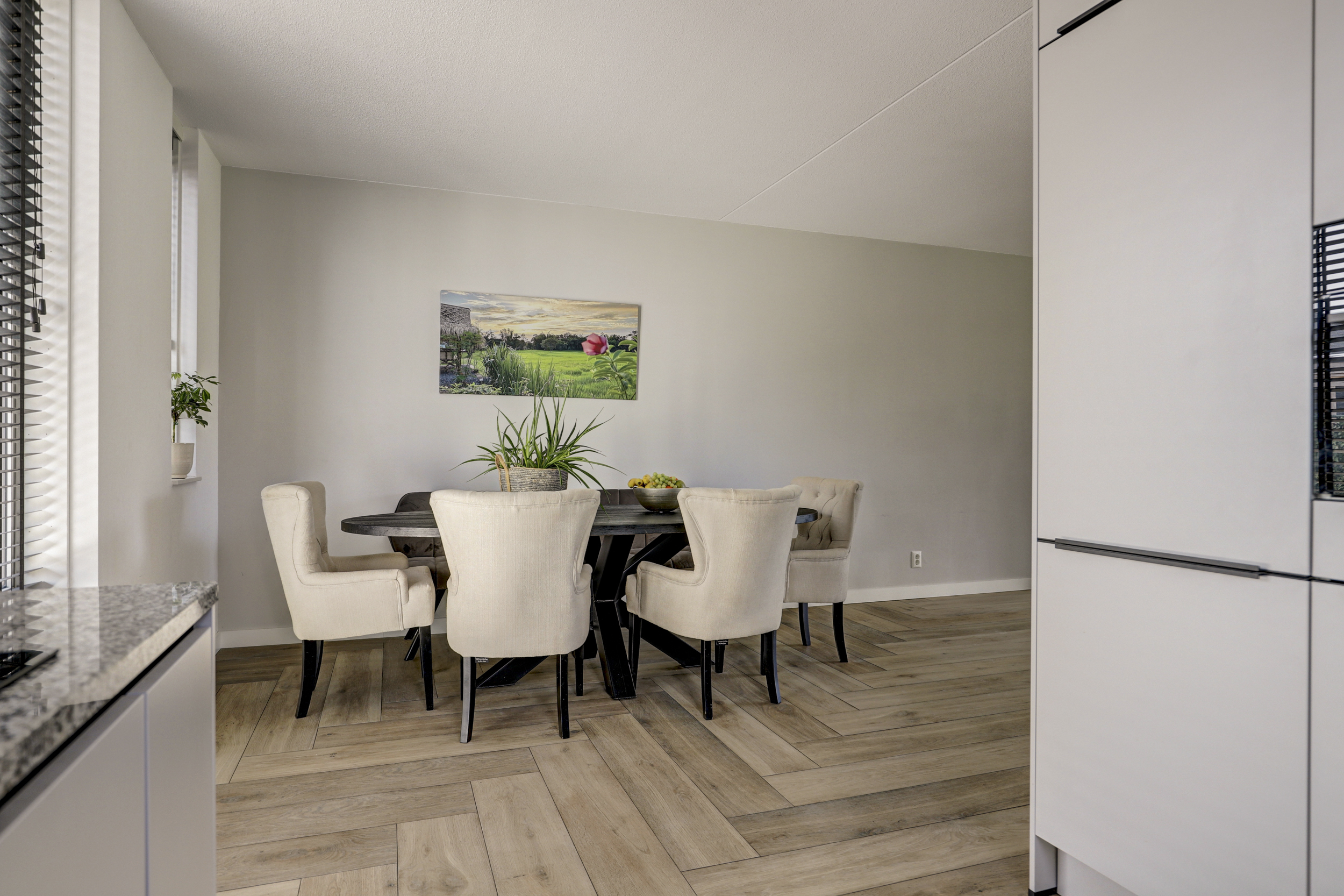 '$houseDetails->street_name'.' '.'$houseDetails->number'