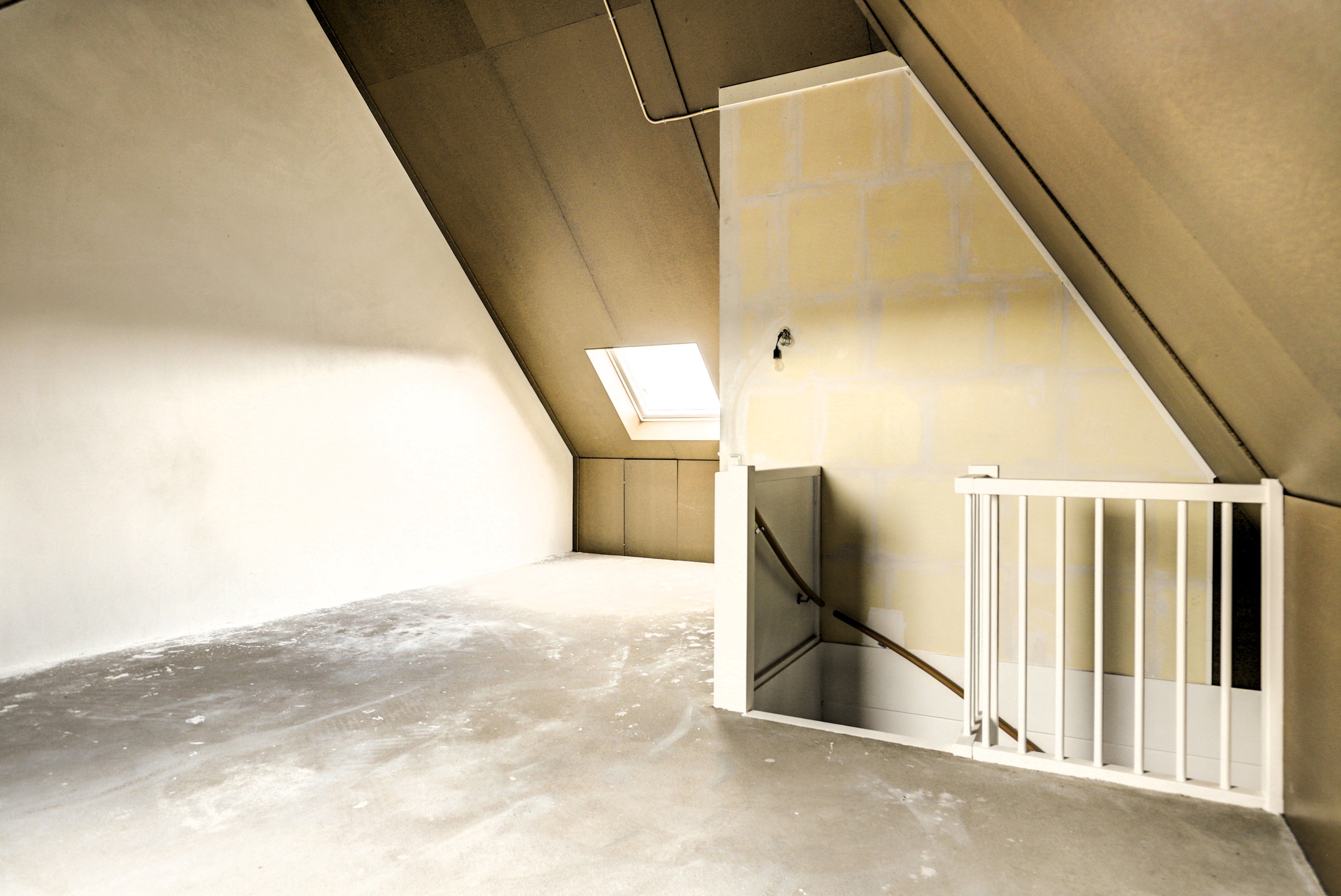 '$houseDetails->street_name'.' '.'$houseDetails->number'