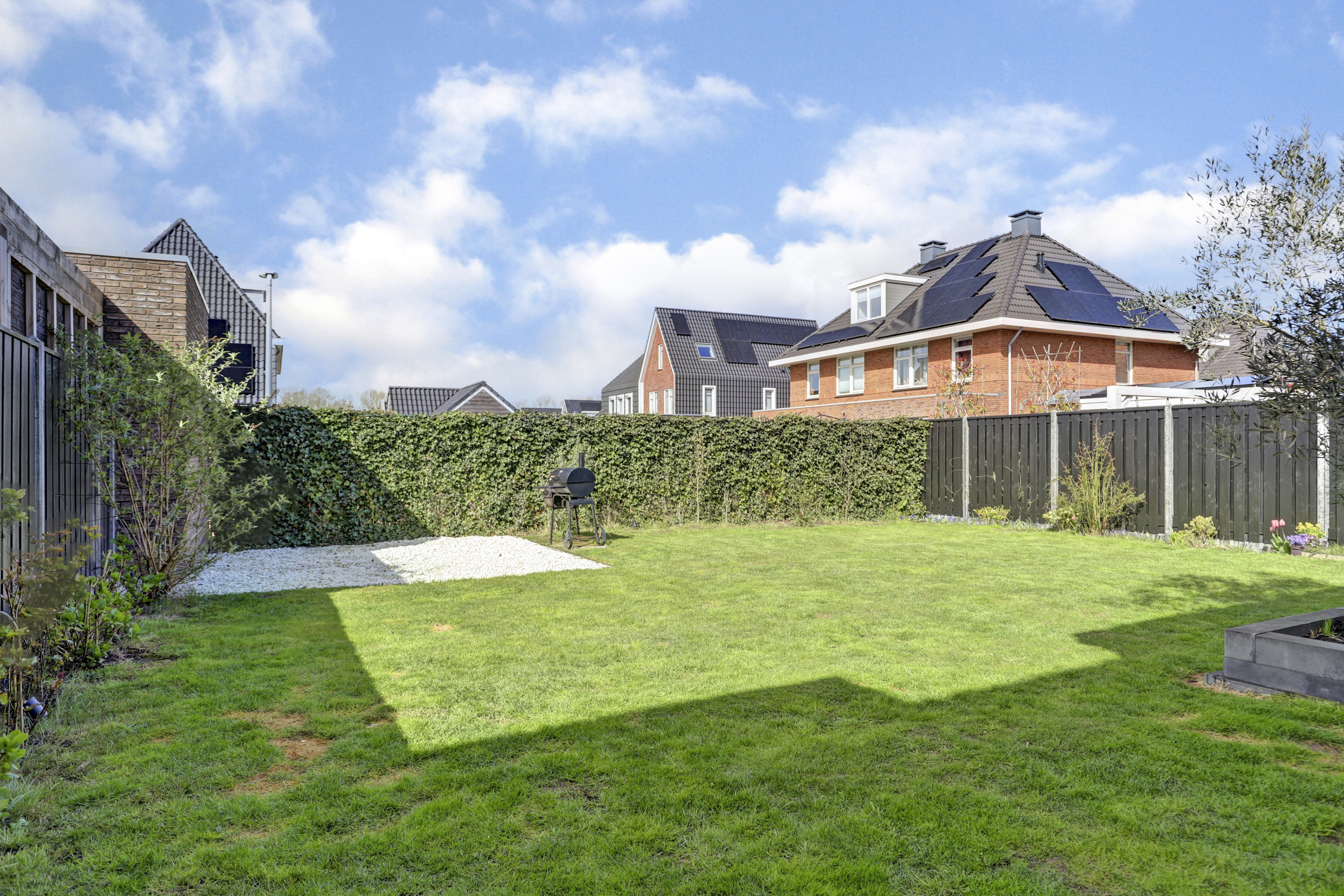 '$houseDetails->street_name'.' '.'$houseDetails->number'