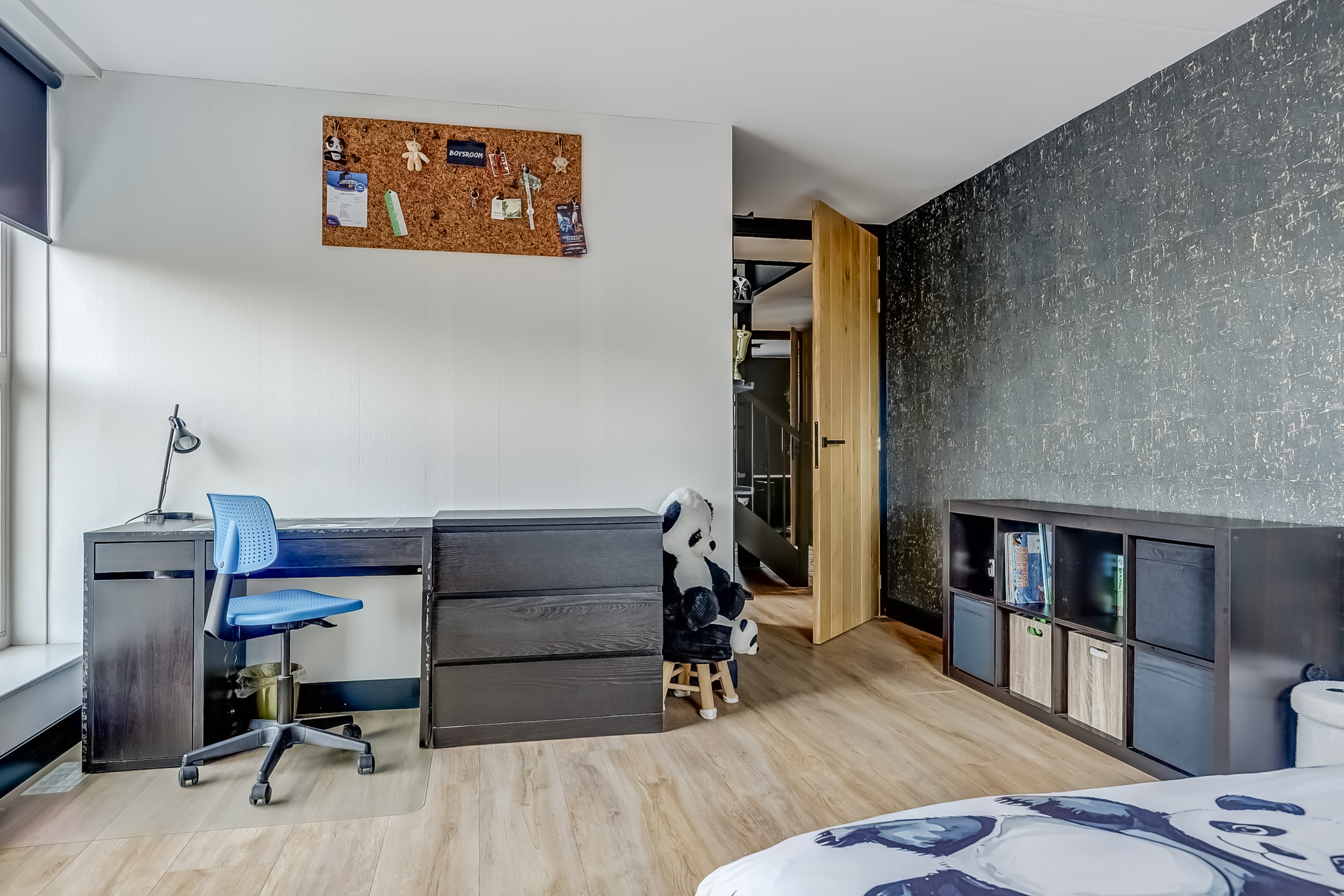 '$houseDetails->street_name'.' '.'$houseDetails->number'