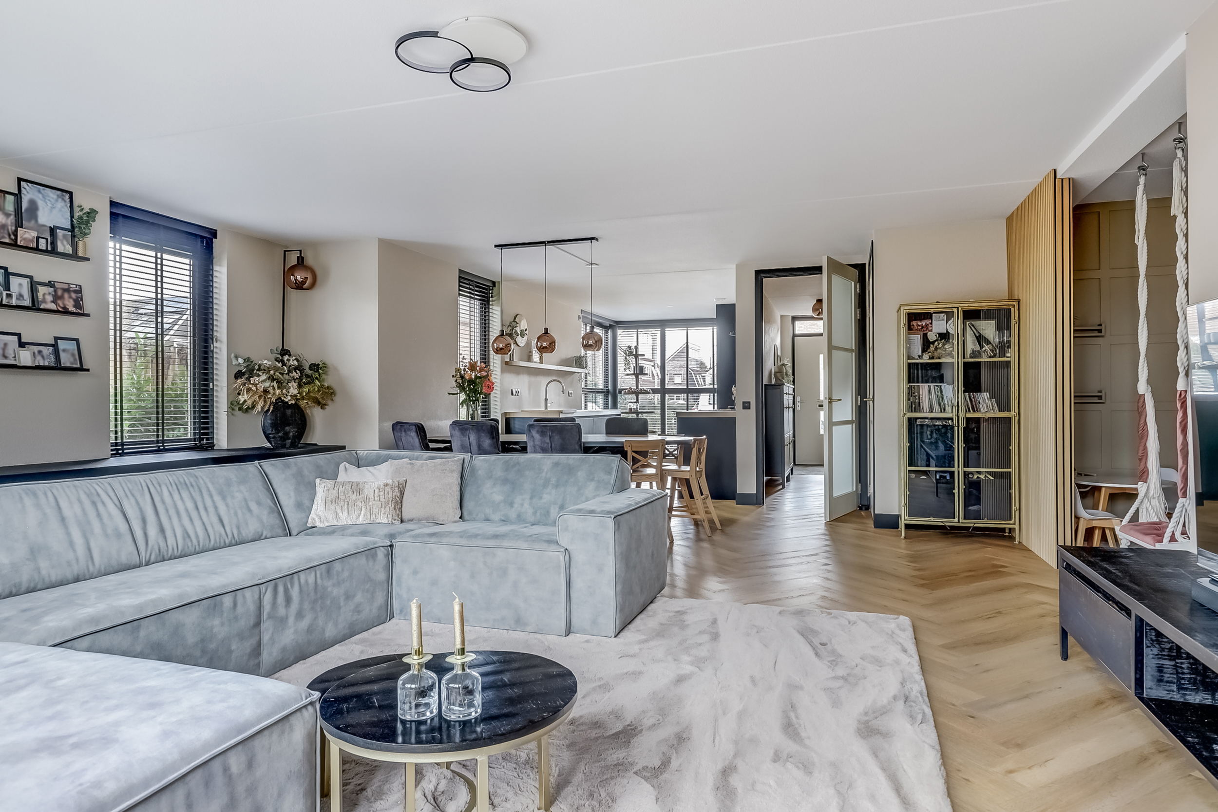 '$houseDetails->street_name'.' '.'$houseDetails->number'