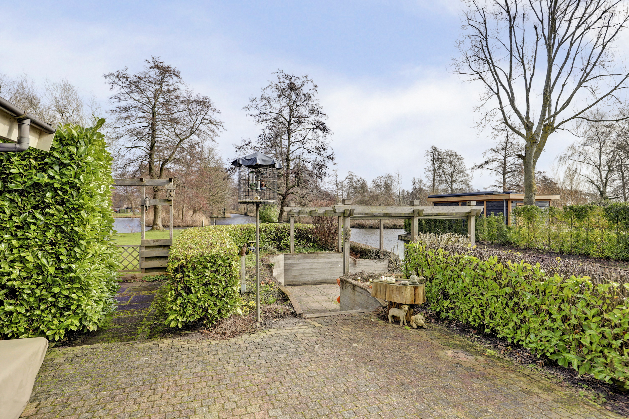 '$houseDetails->street_name'.' '.'$houseDetails->number'