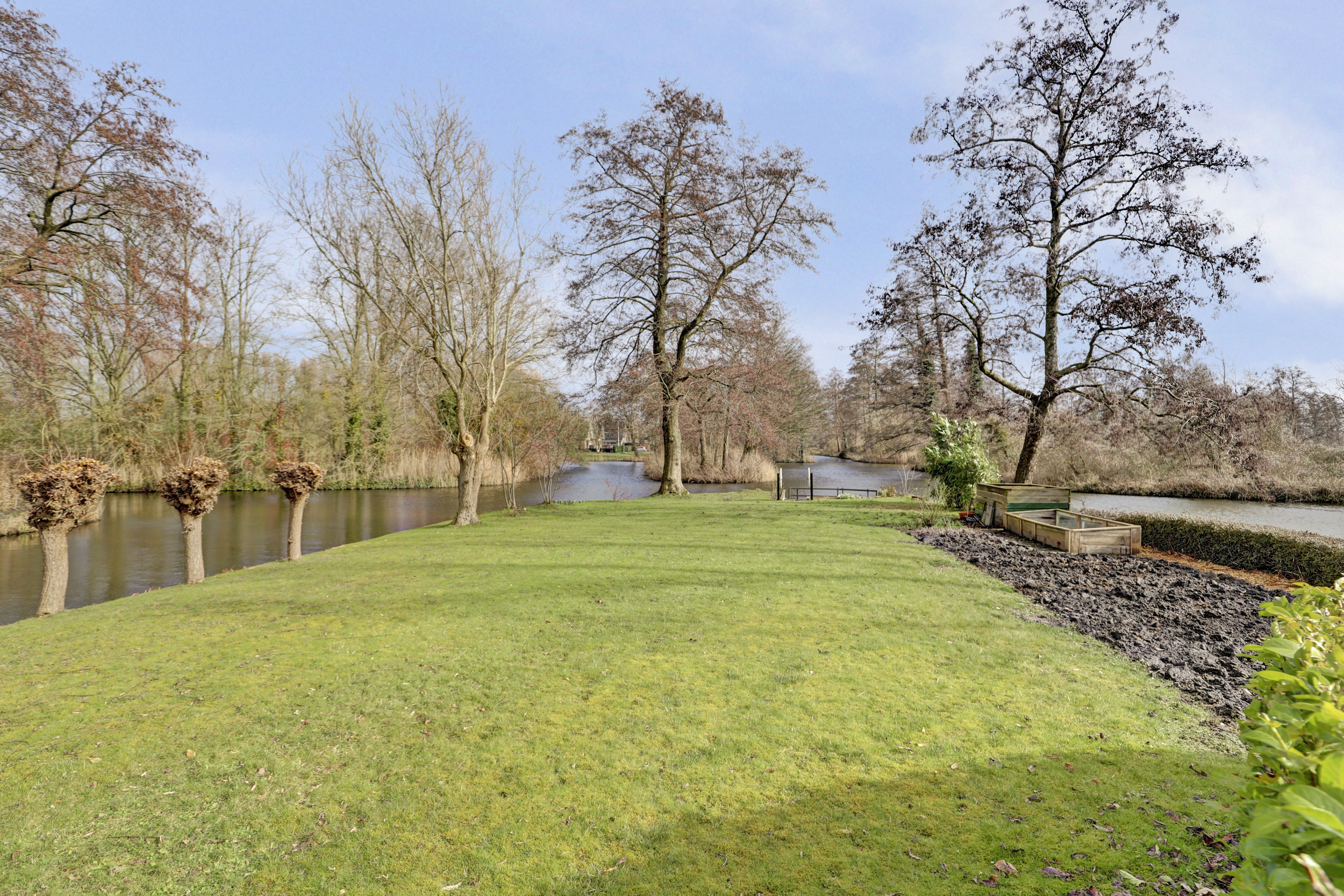 '$houseDetails->street_name'.' '.'$houseDetails->number'