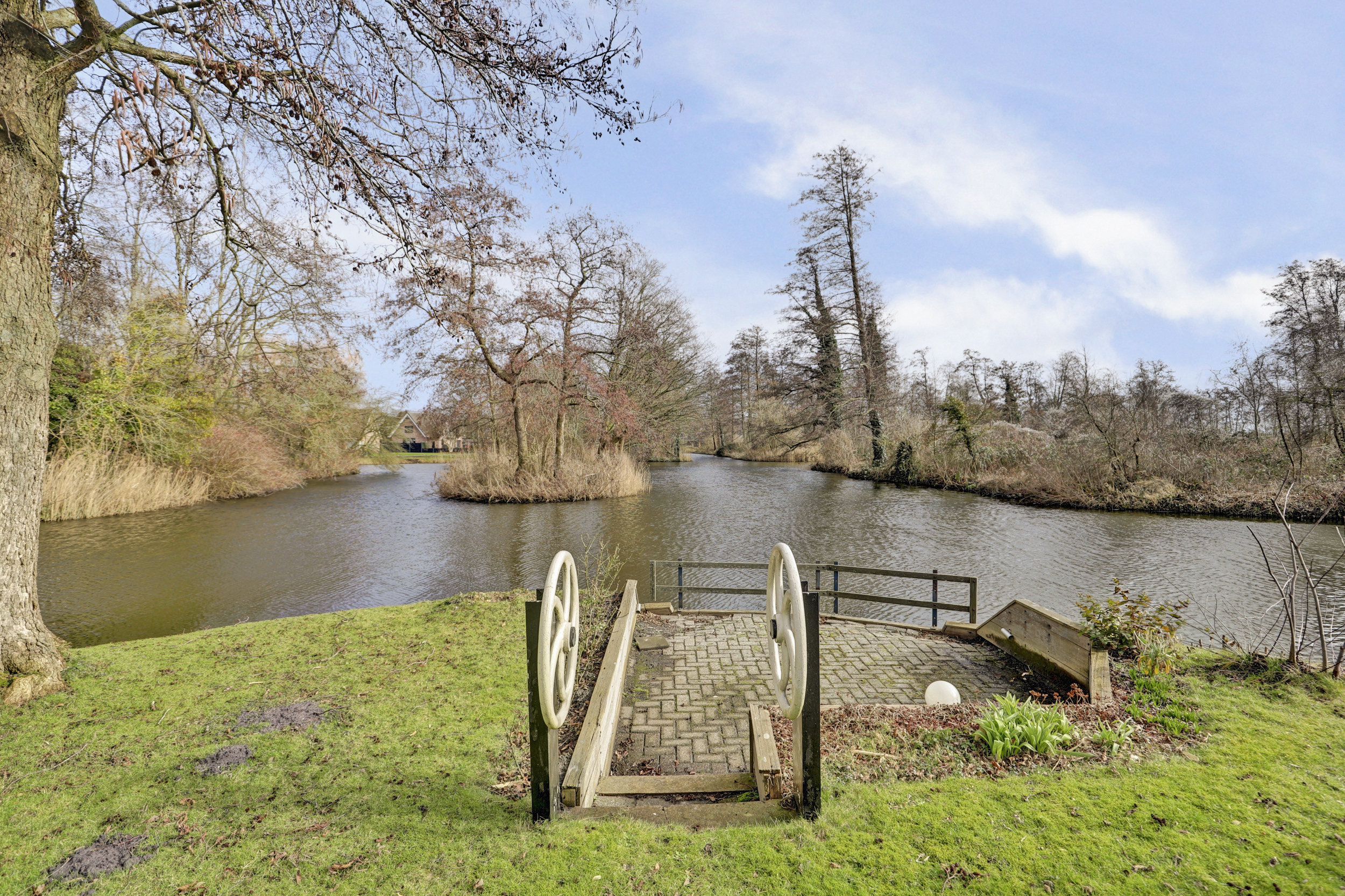 '$houseDetails->street_name'.' '.'$houseDetails->number'