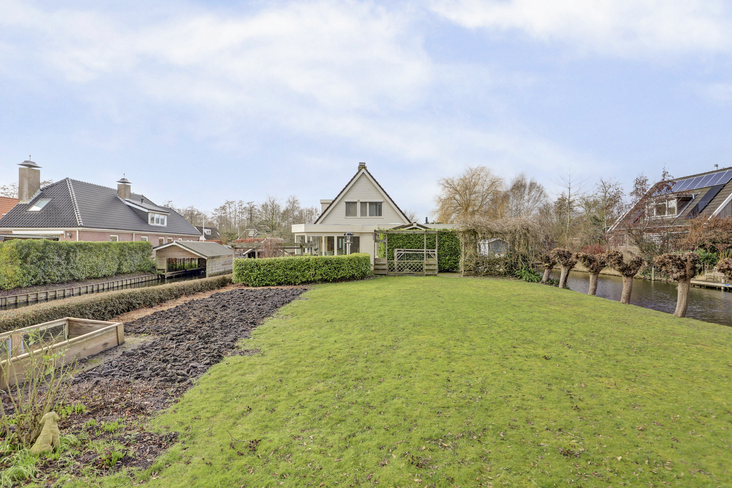 '$houseDetails->street_name'.' '.'$houseDetails->number'