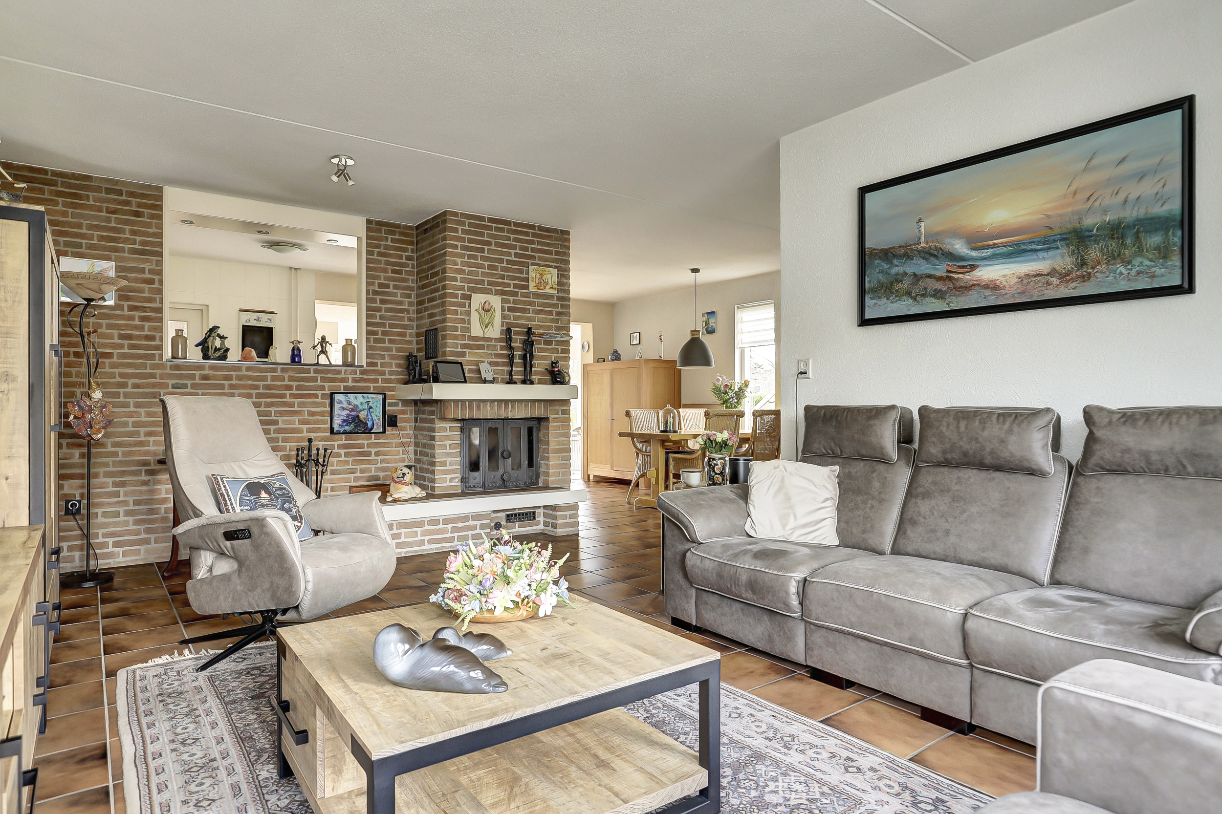 '$houseDetails->street_name'.' '.'$houseDetails->number'