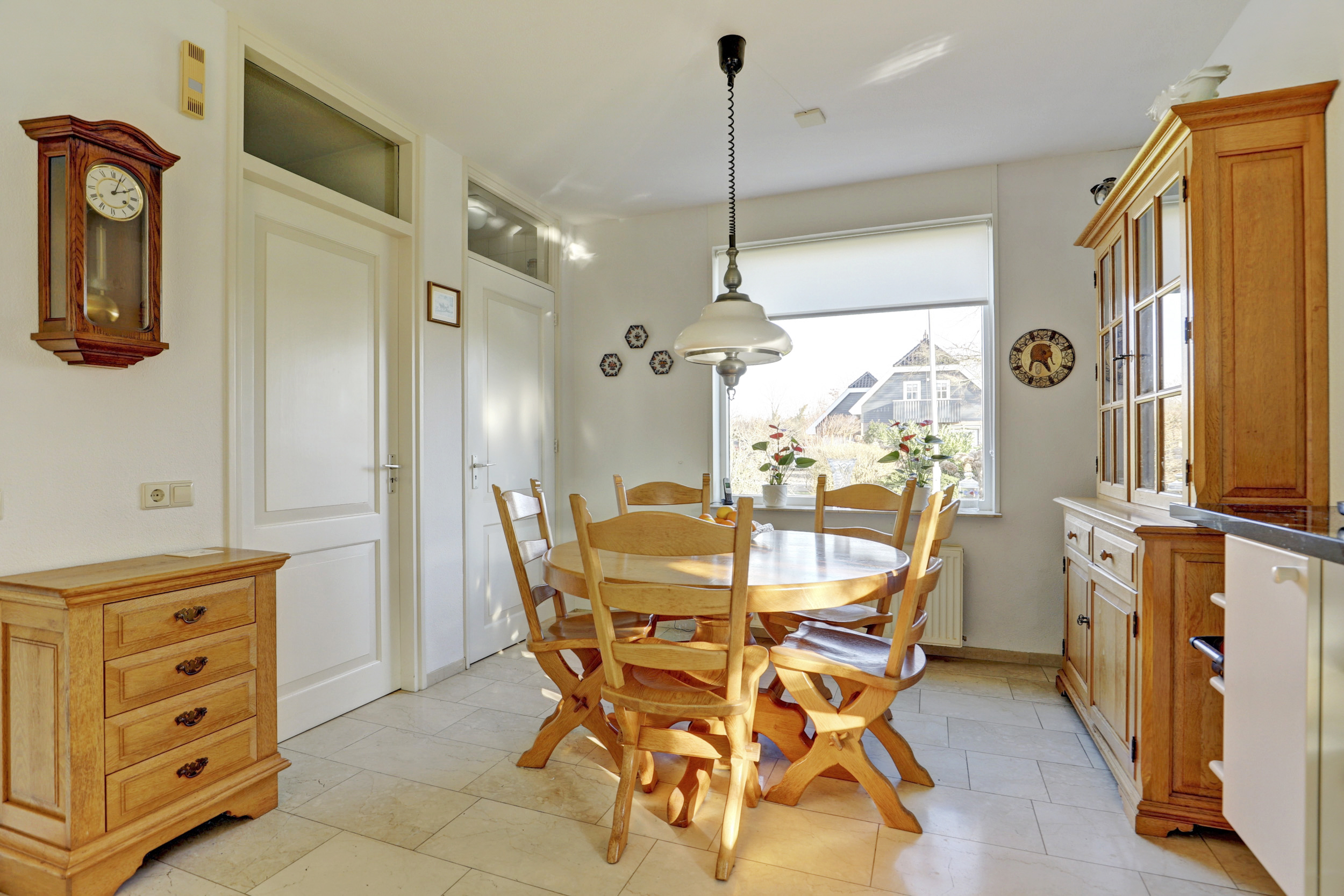 '$houseDetails->street_name'.' '.'$houseDetails->number'