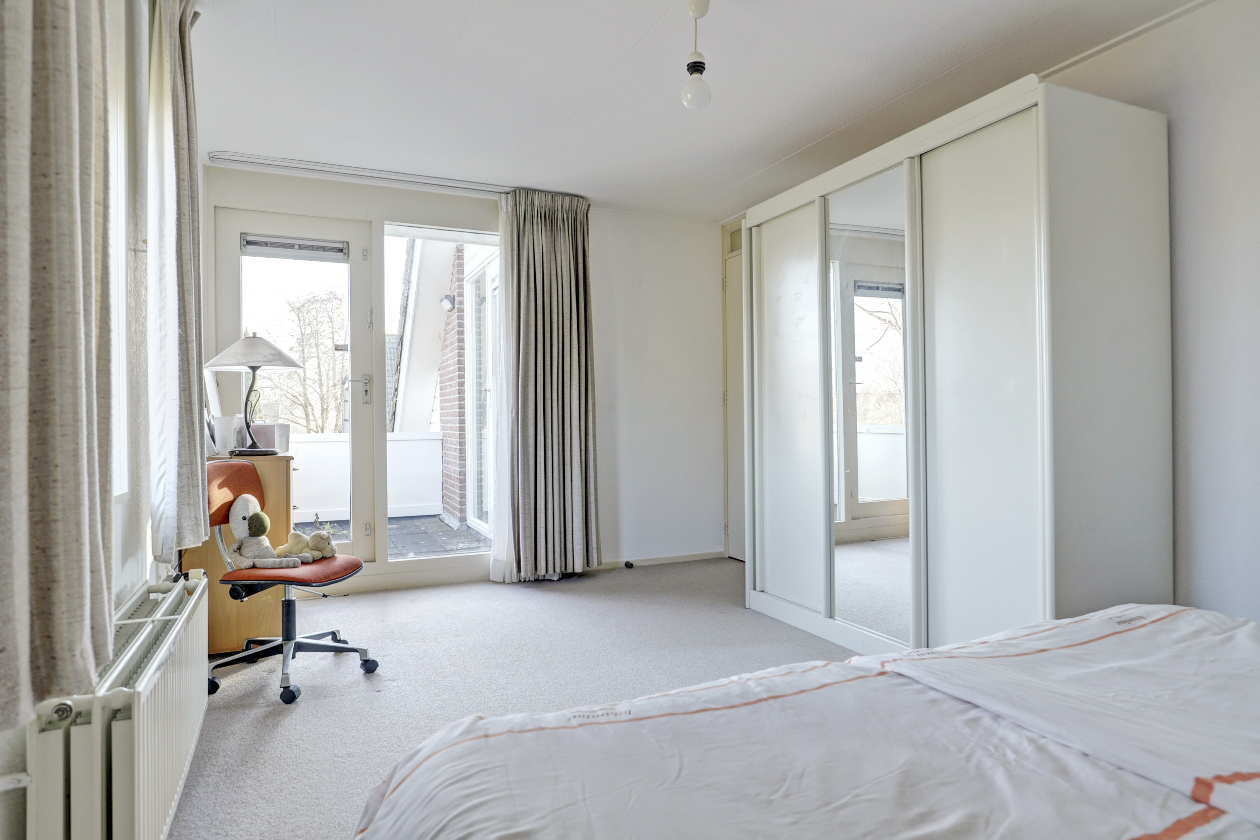 '$houseDetails->street_name'.' '.'$houseDetails->number'