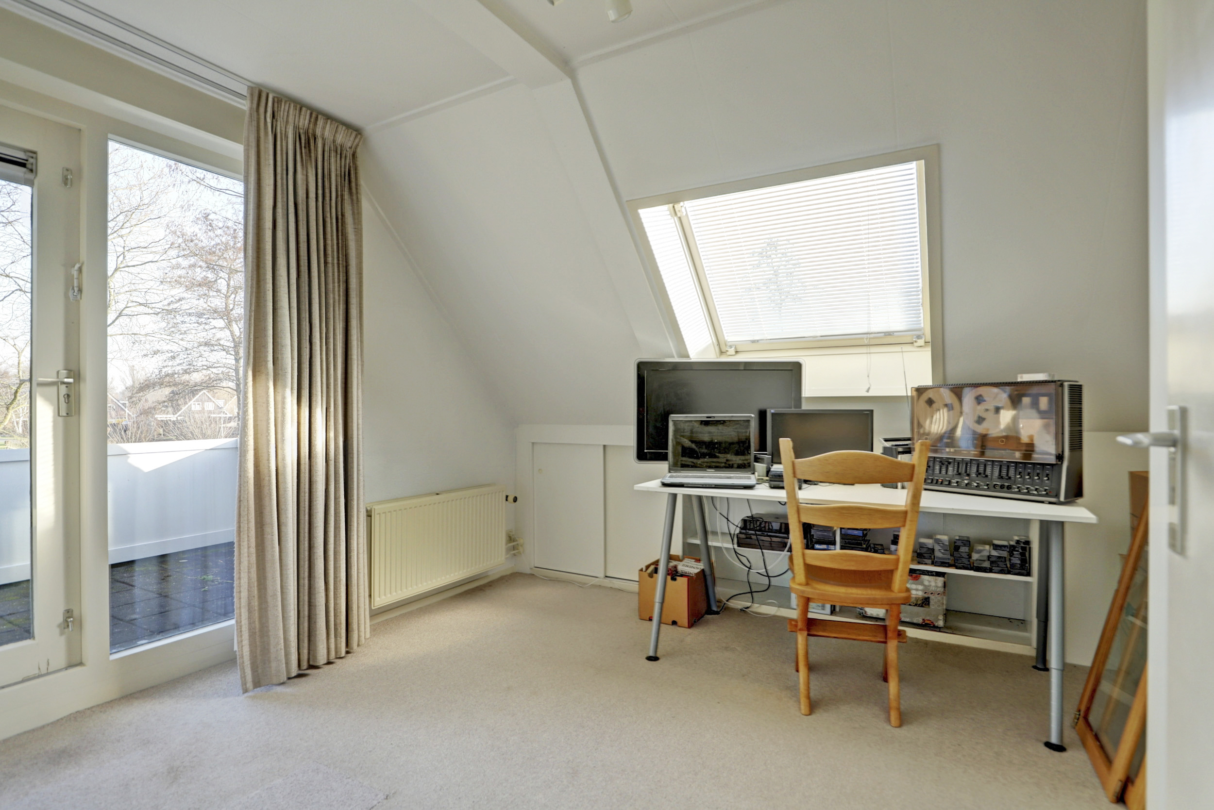 '$houseDetails->street_name'.' '.'$houseDetails->number'