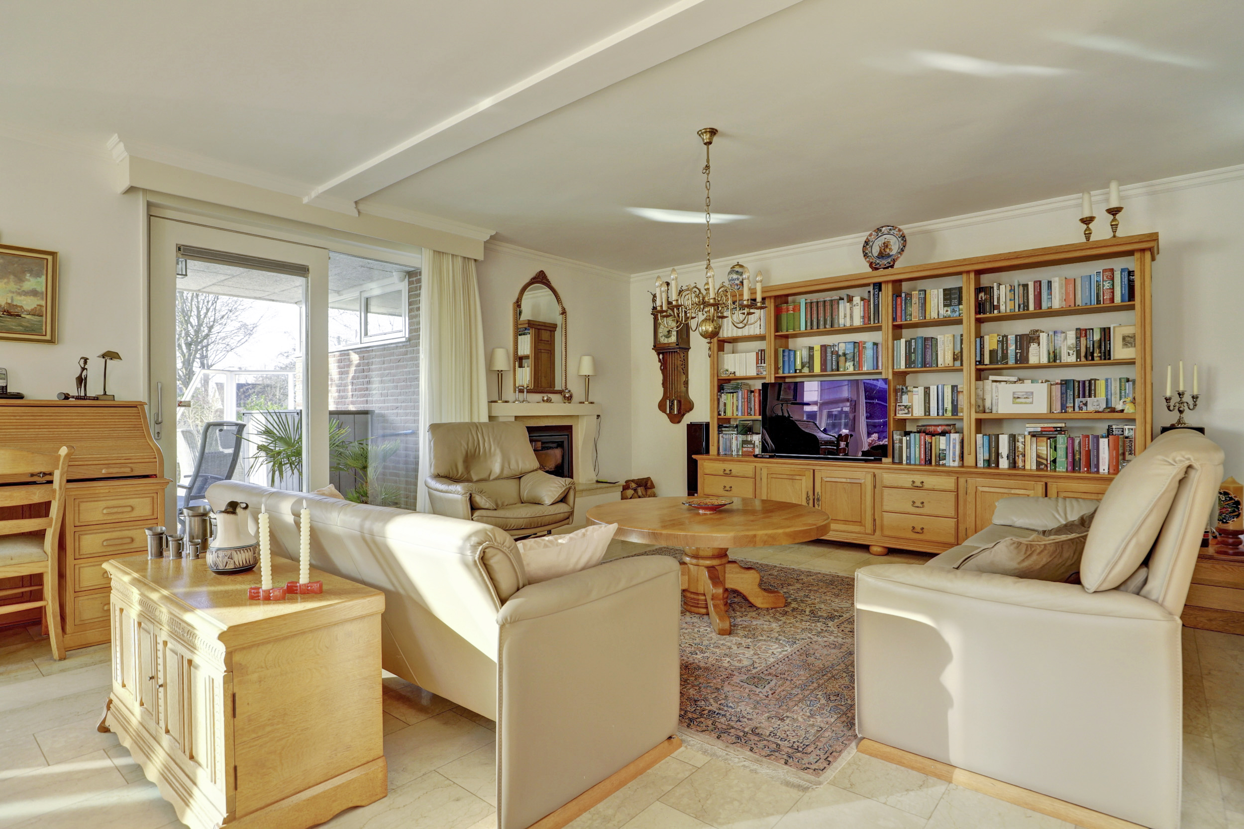 '$houseDetails->street_name'.' '.'$houseDetails->number'