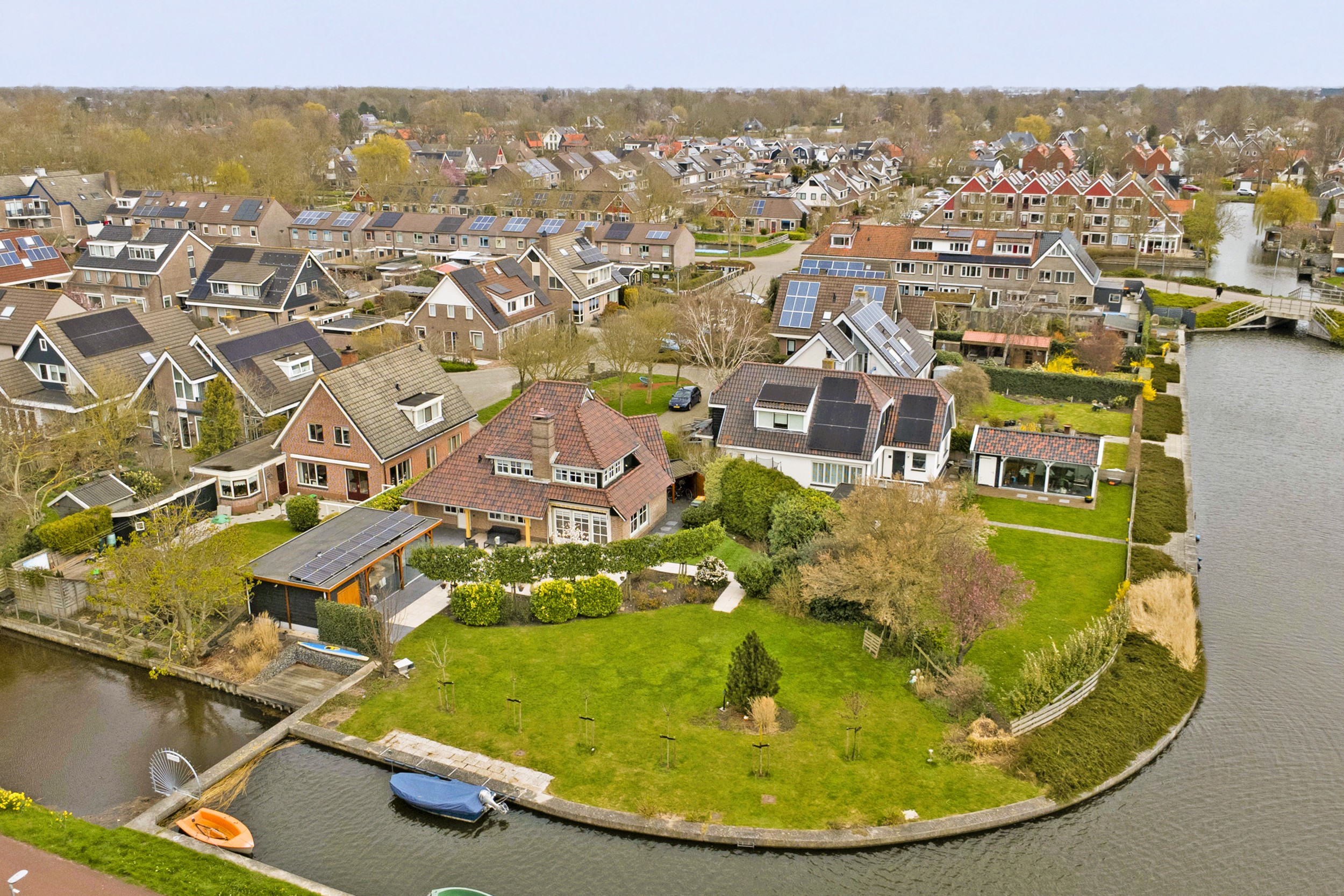 '$houseDetails->street_name'.' '.'$houseDetails->number'