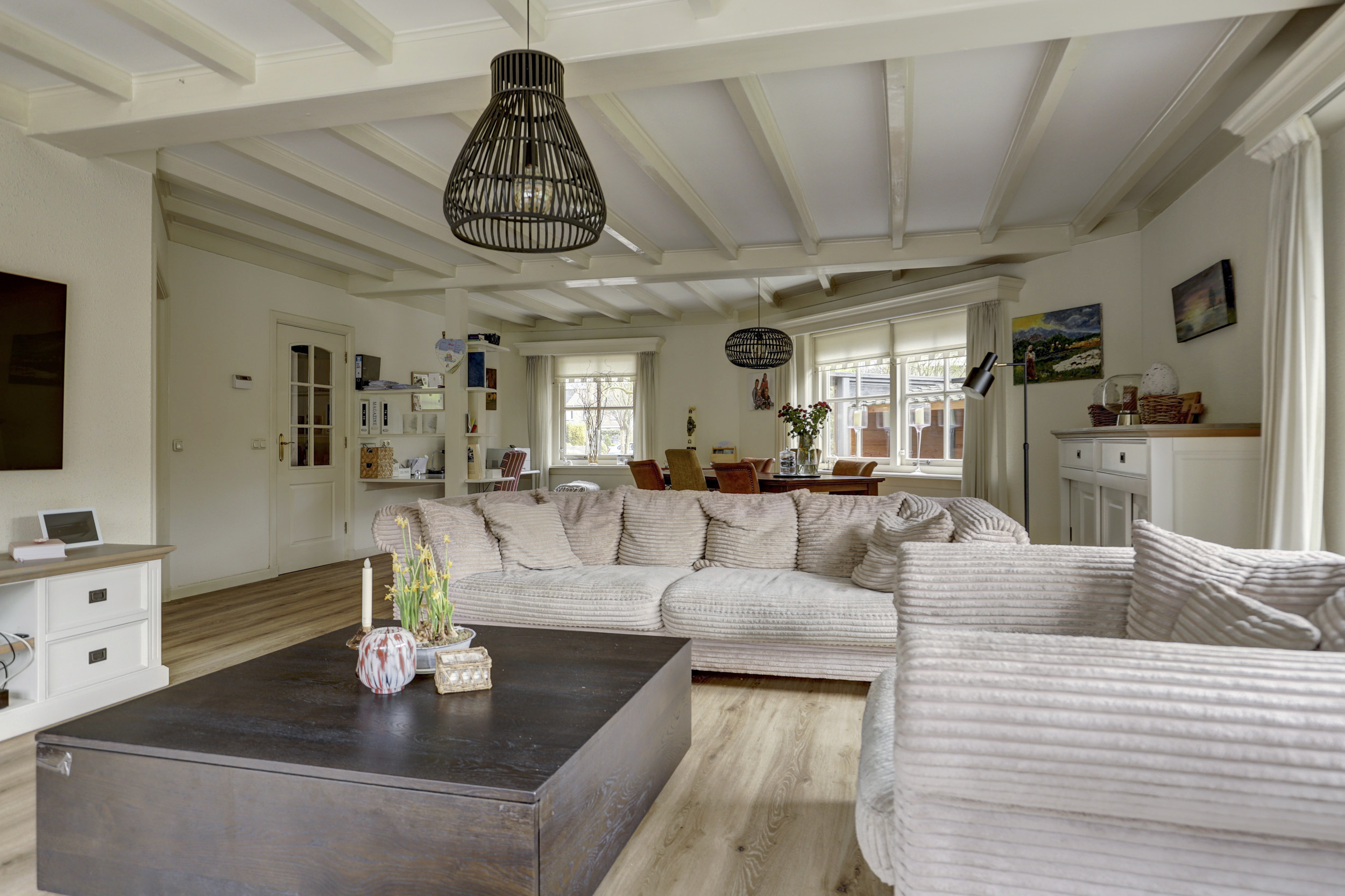 '$houseDetails->street_name'.' '.'$houseDetails->number'