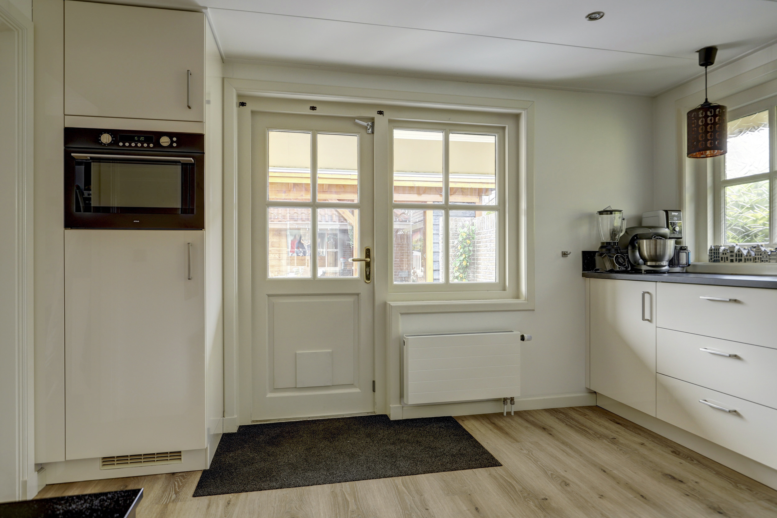 '$houseDetails->street_name'.' '.'$houseDetails->number'