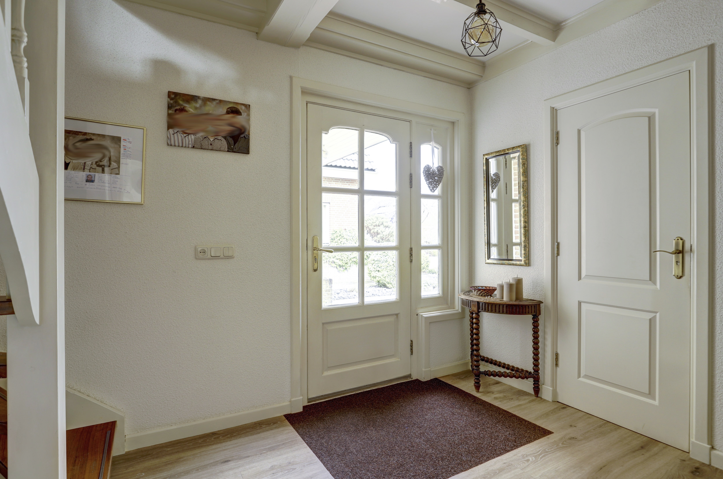 '$houseDetails->street_name'.' '.'$houseDetails->number'