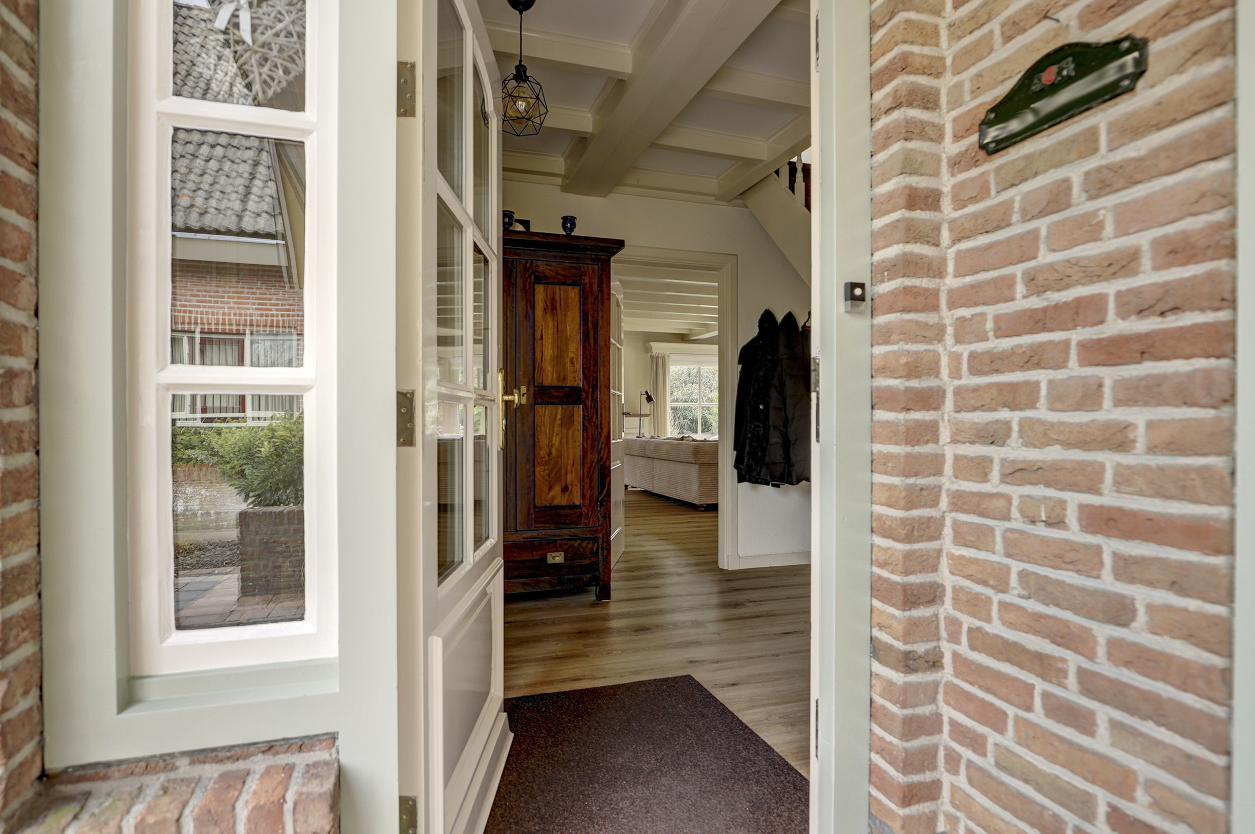 '$houseDetails->street_name'.' '.'$houseDetails->number'