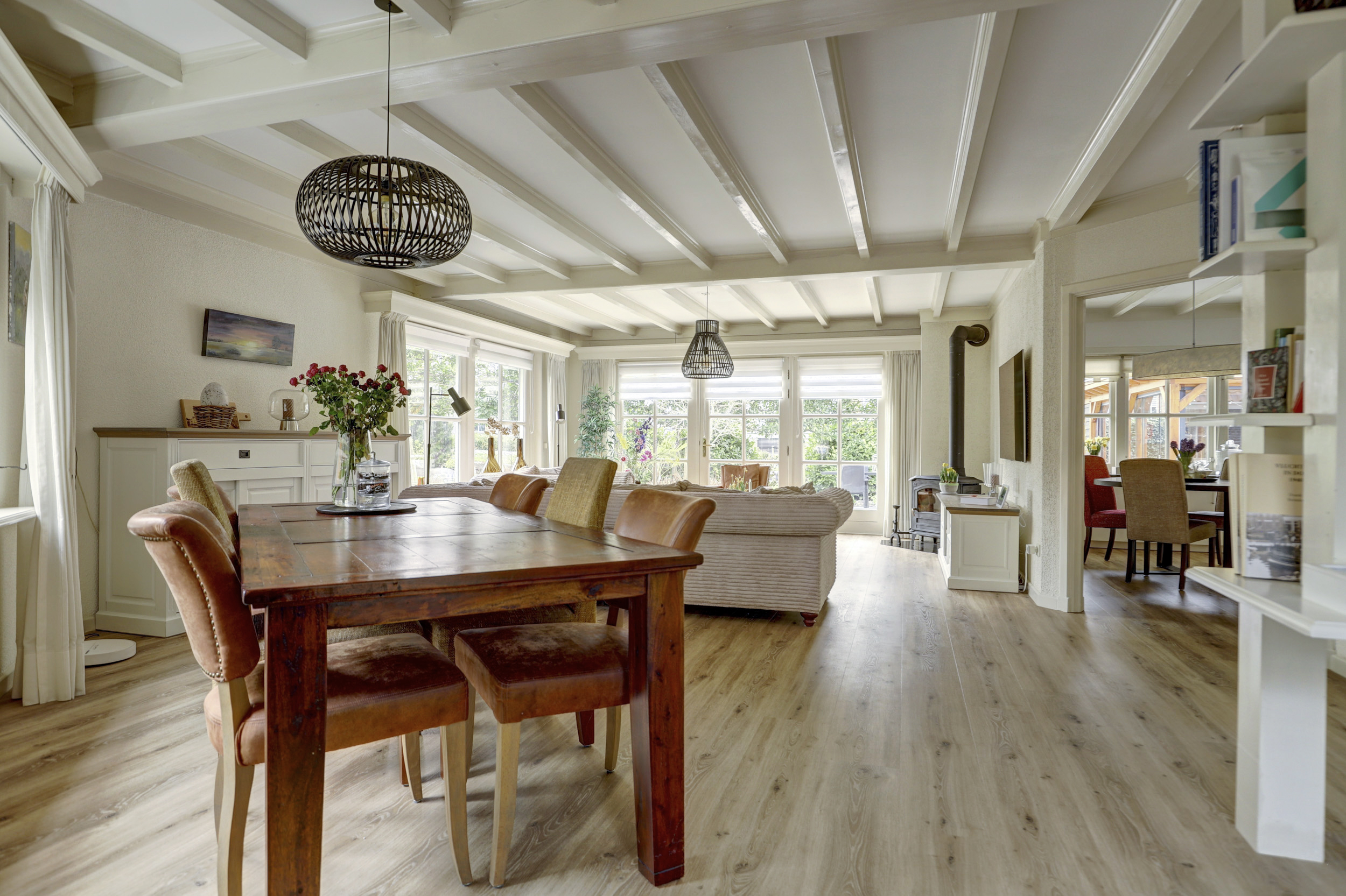 '$houseDetails->street_name'.' '.'$houseDetails->number'