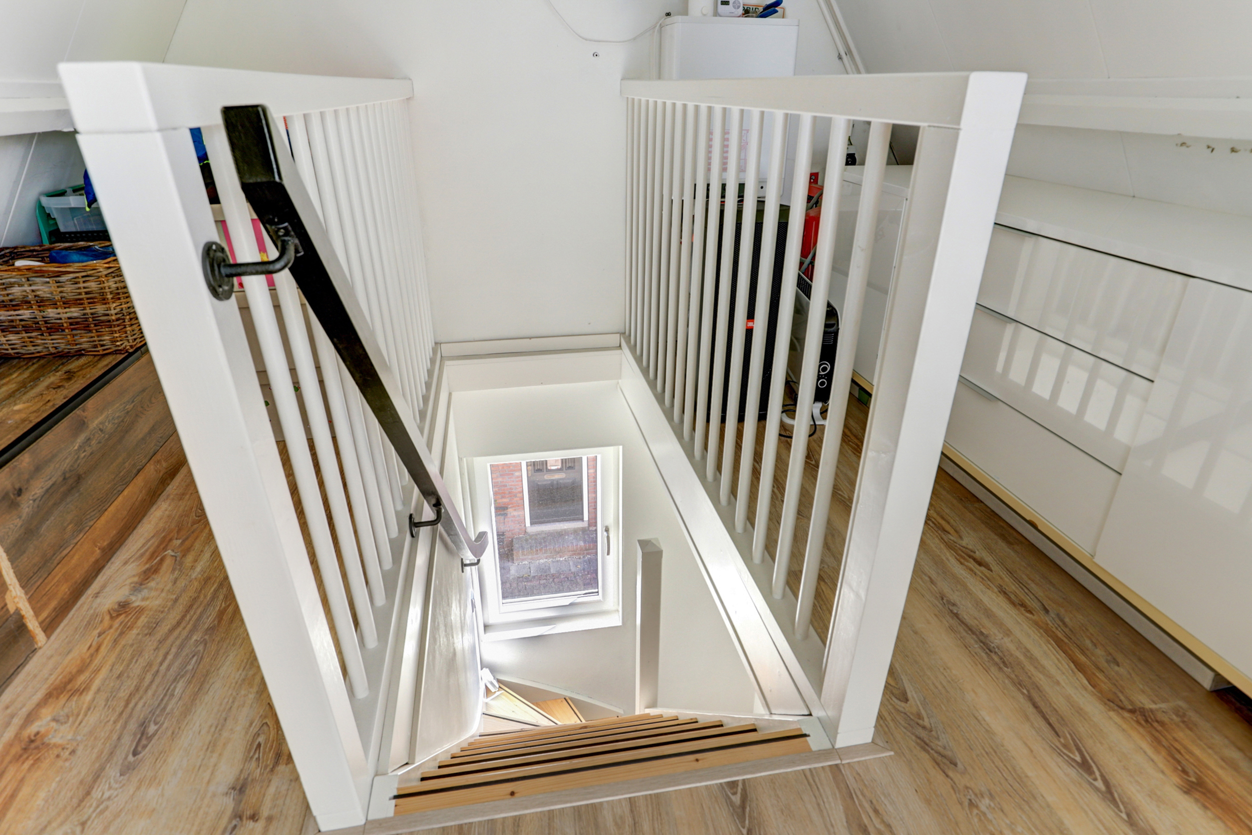 '$houseDetails->street_name'.' '.'$houseDetails->number'