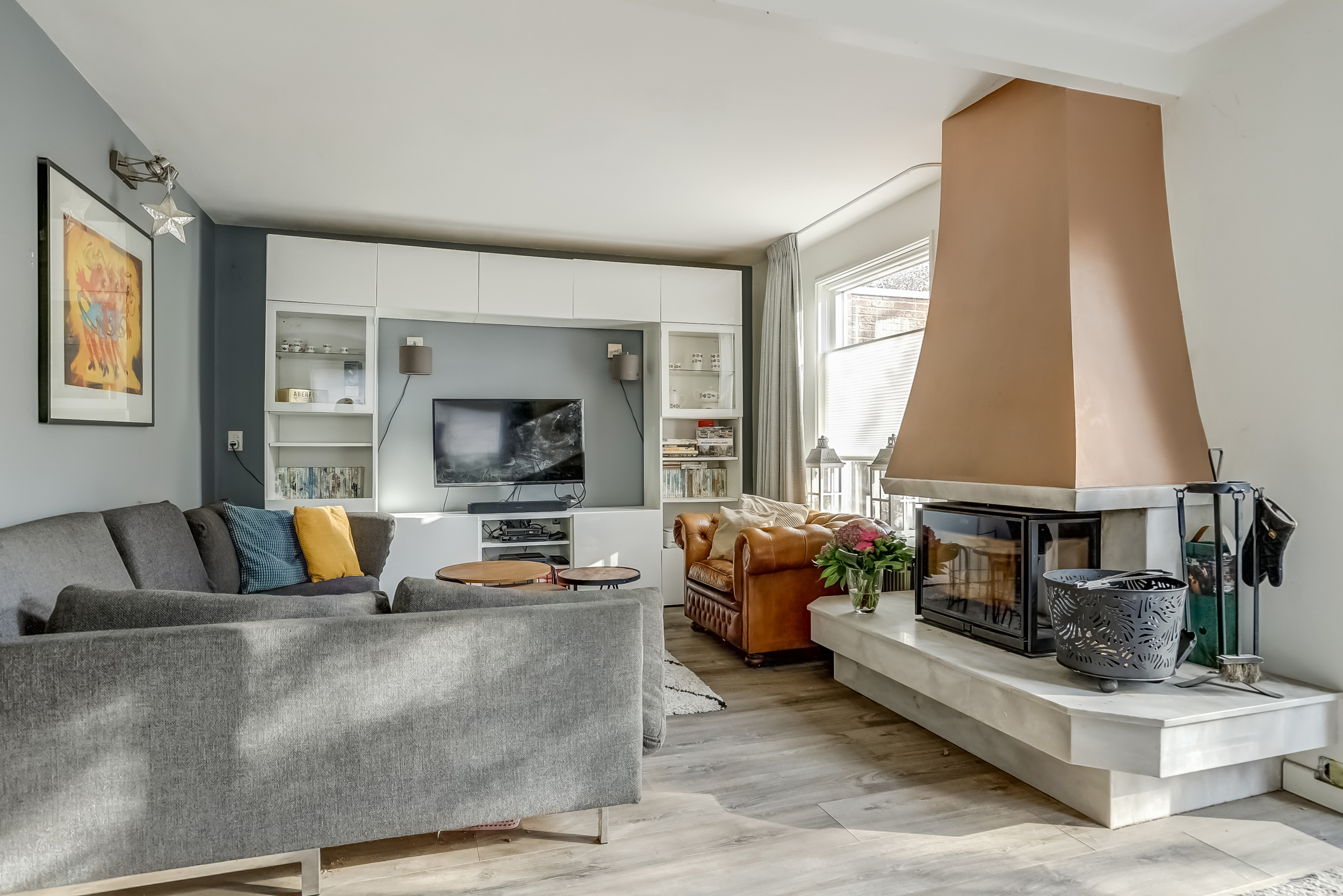 '$houseDetails->street_name'.' '.'$houseDetails->number'