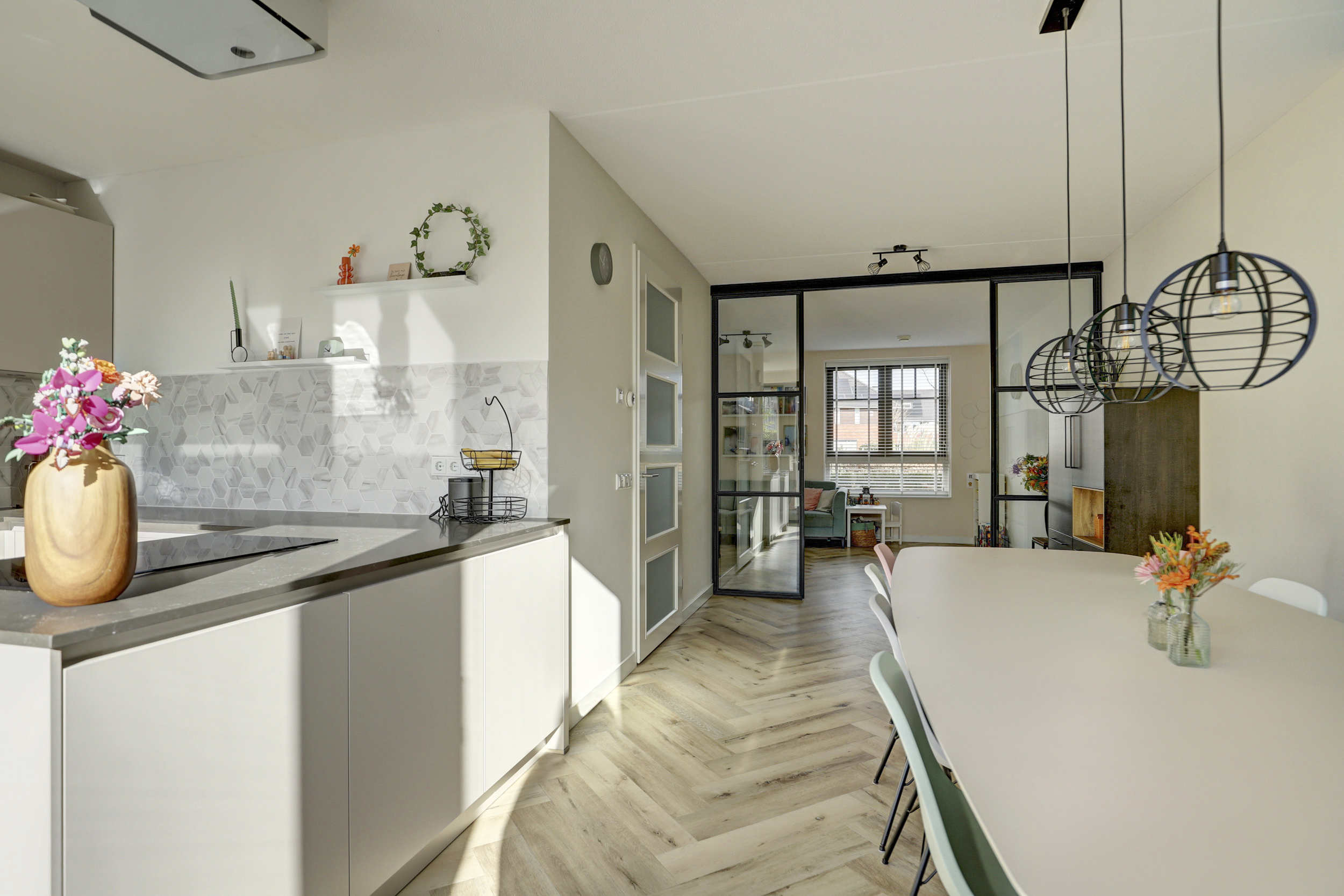 '$houseDetails->street_name'.' '.'$houseDetails->number'