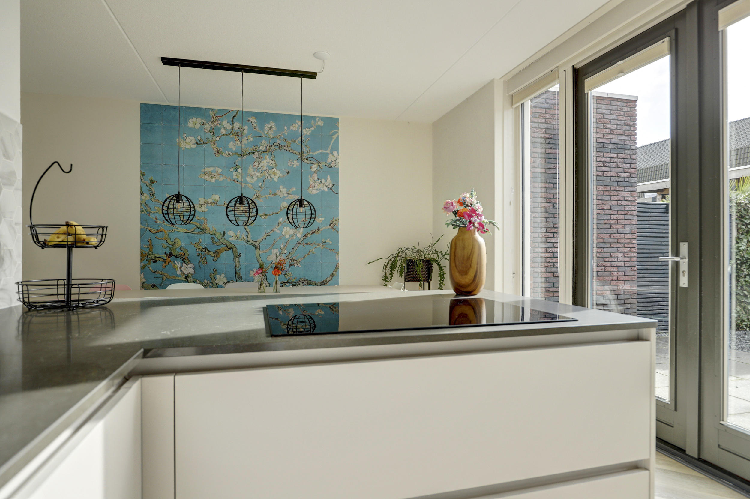 '$houseDetails->street_name'.' '.'$houseDetails->number'