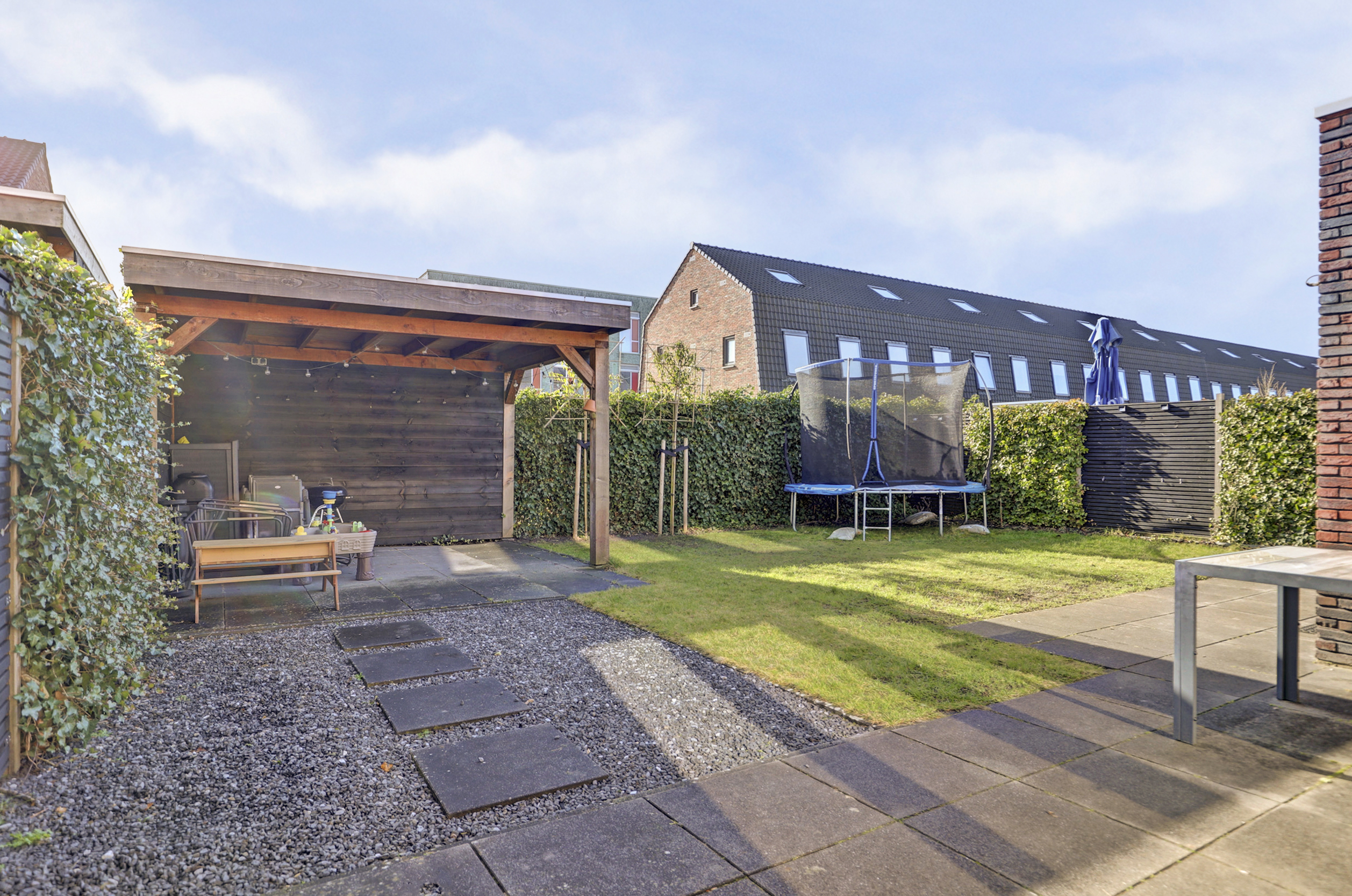 '$houseDetails->street_name'.' '.'$houseDetails->number'