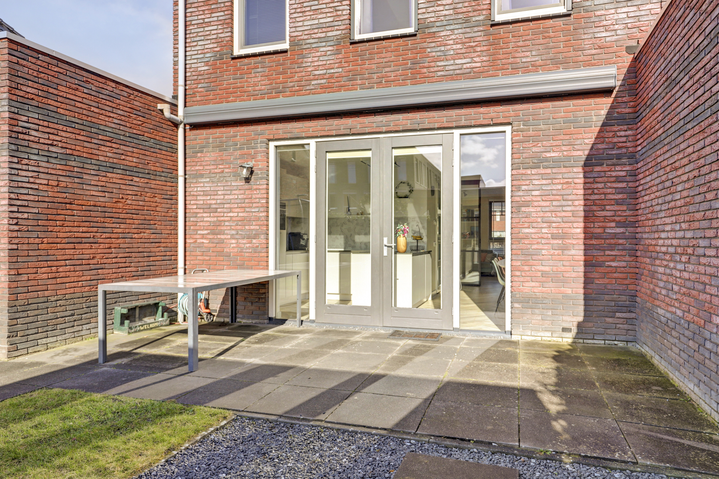 '$houseDetails->street_name'.' '.'$houseDetails->number'