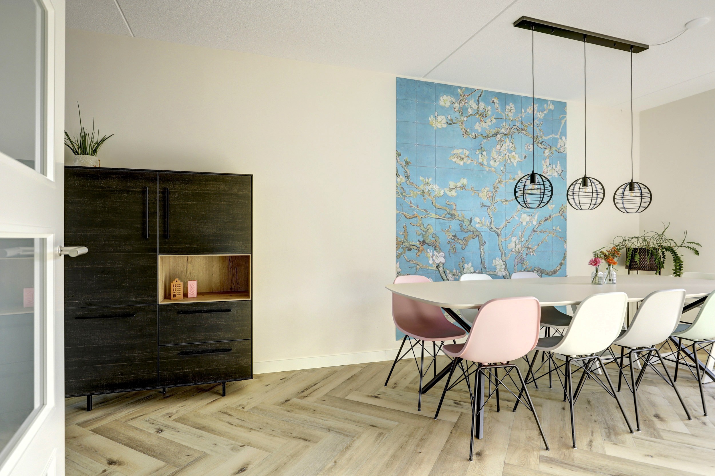 '$houseDetails->street_name'.' '.'$houseDetails->number'