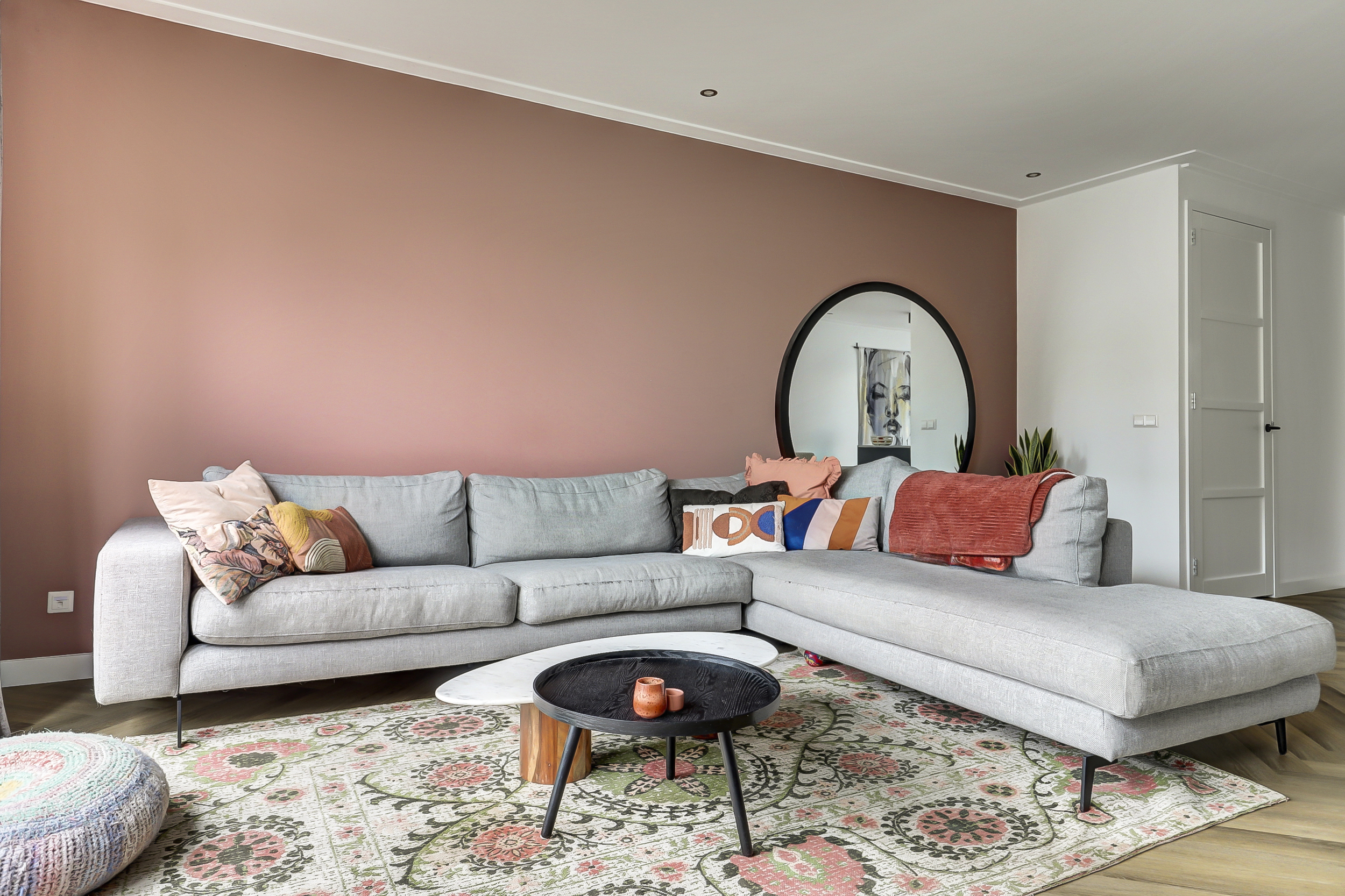 '$houseDetails->street_name'.' '.'$houseDetails->number'