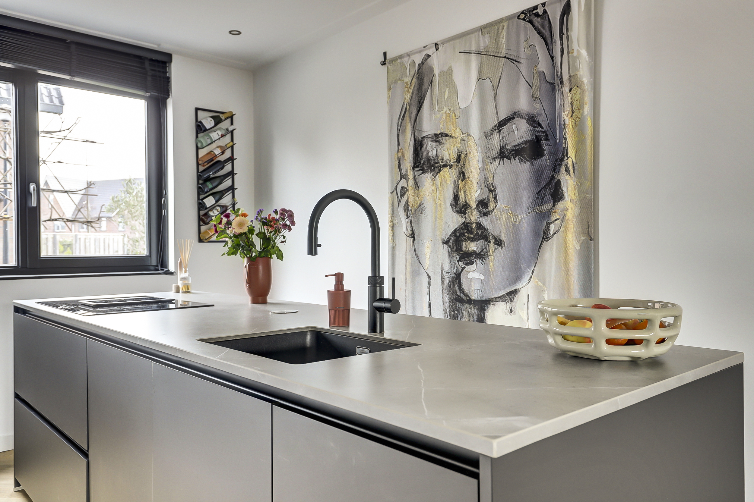 '$houseDetails->street_name'.' '.'$houseDetails->number'