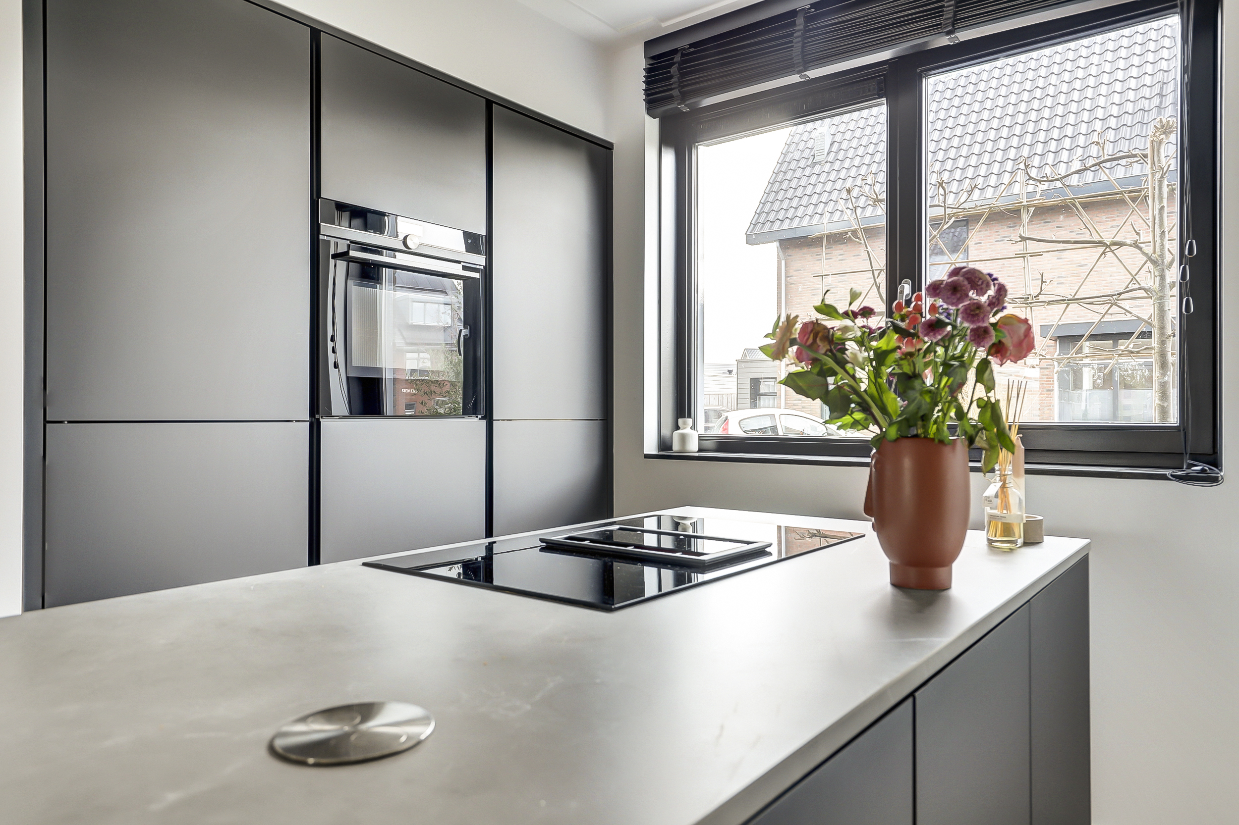 '$houseDetails->street_name'.' '.'$houseDetails->number'