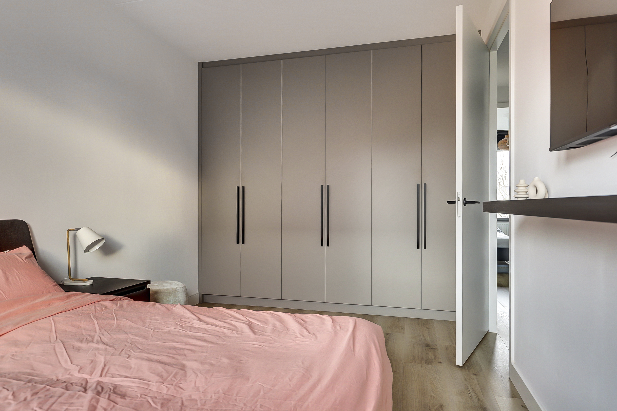 '$houseDetails->street_name'.' '.'$houseDetails->number'