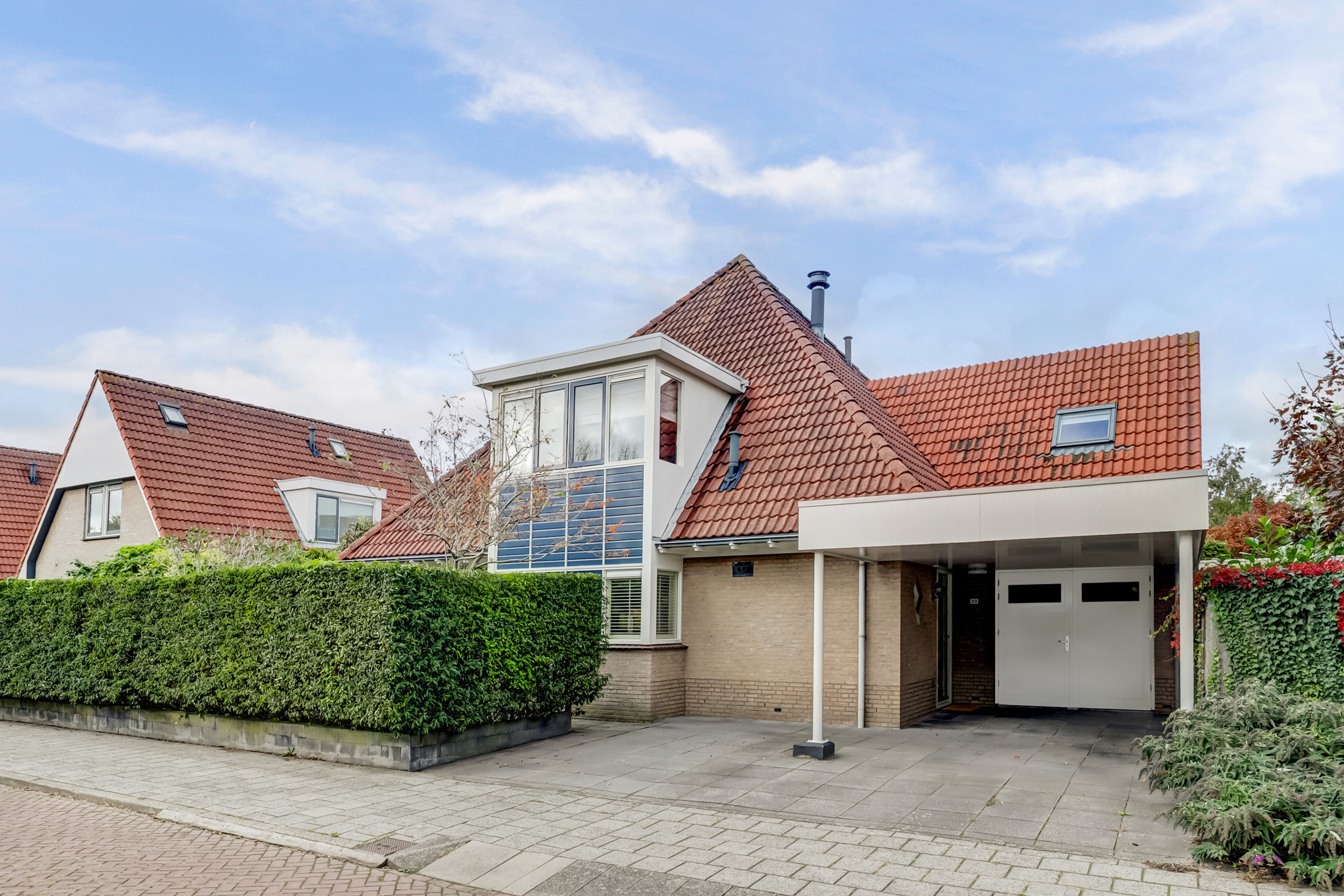 '$houseDetails->street_name'.' '.'$houseDetails->number'