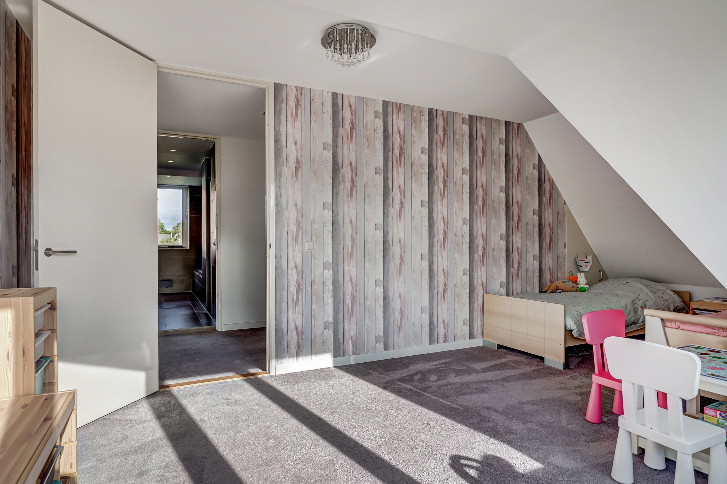 '$houseDetails->street_name'.' '.'$houseDetails->number'