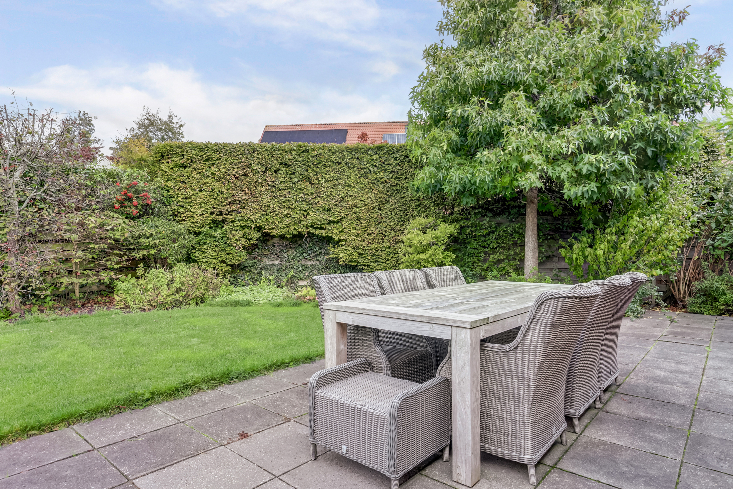 '$houseDetails->street_name'.' '.'$houseDetails->number'