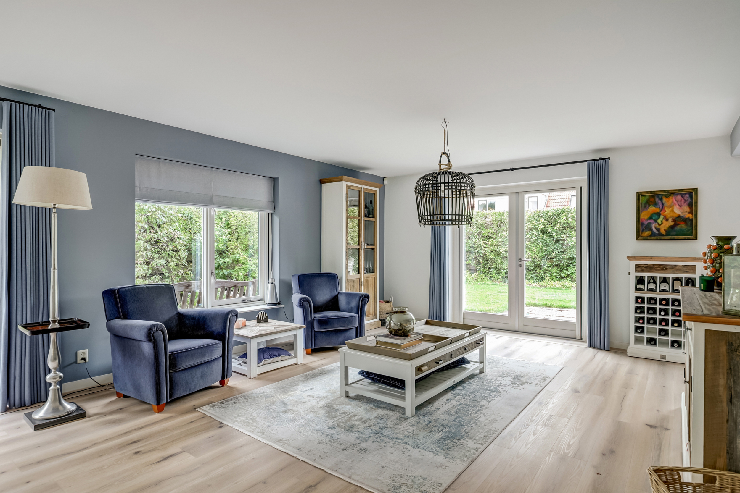 '$houseDetails->street_name'.' '.'$houseDetails->number'