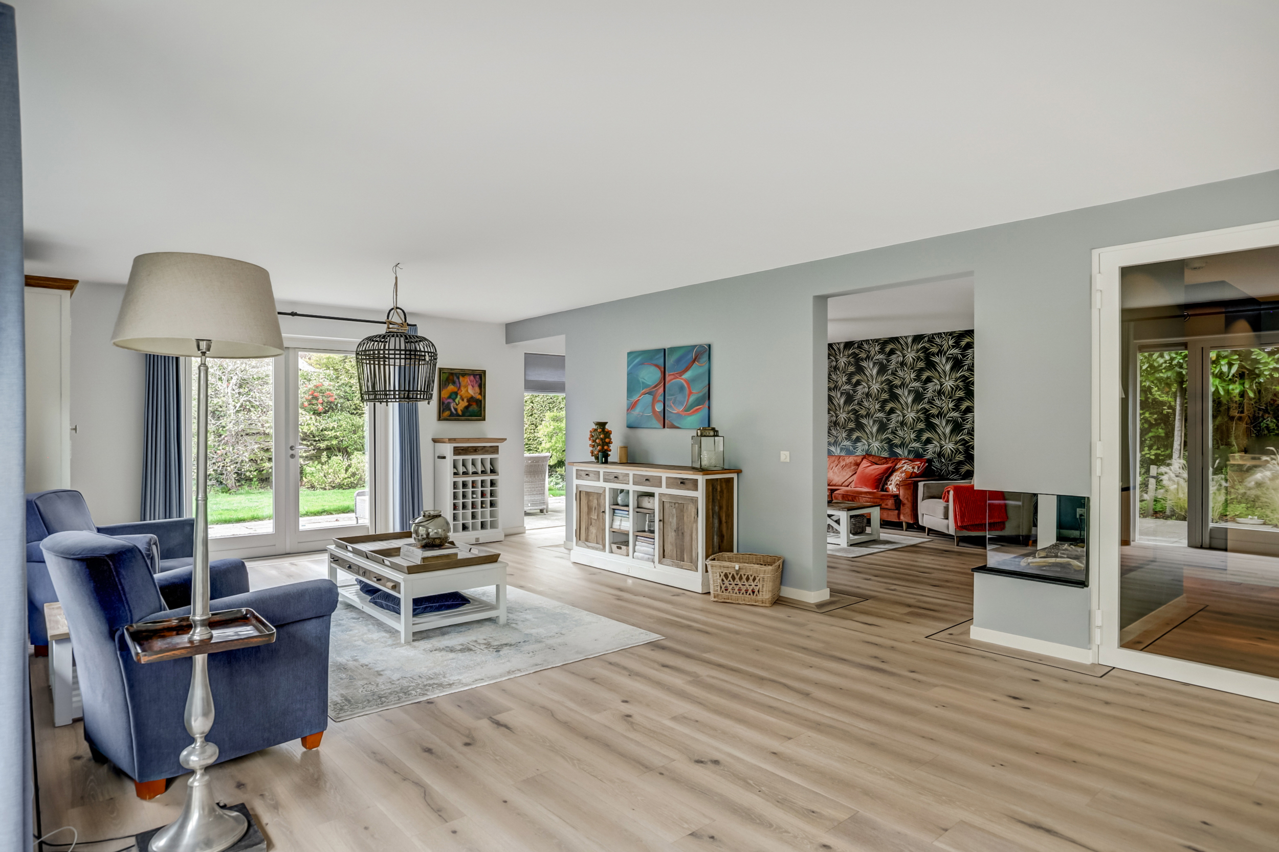 '$houseDetails->street_name'.' '.'$houseDetails->number'