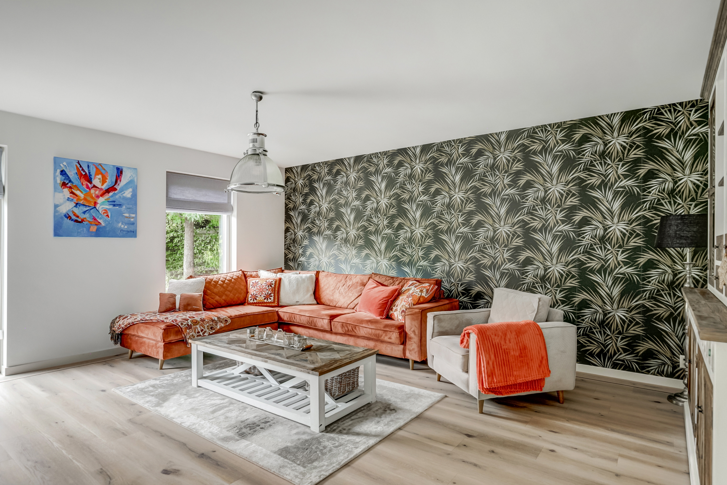 '$houseDetails->street_name'.' '.'$houseDetails->number'