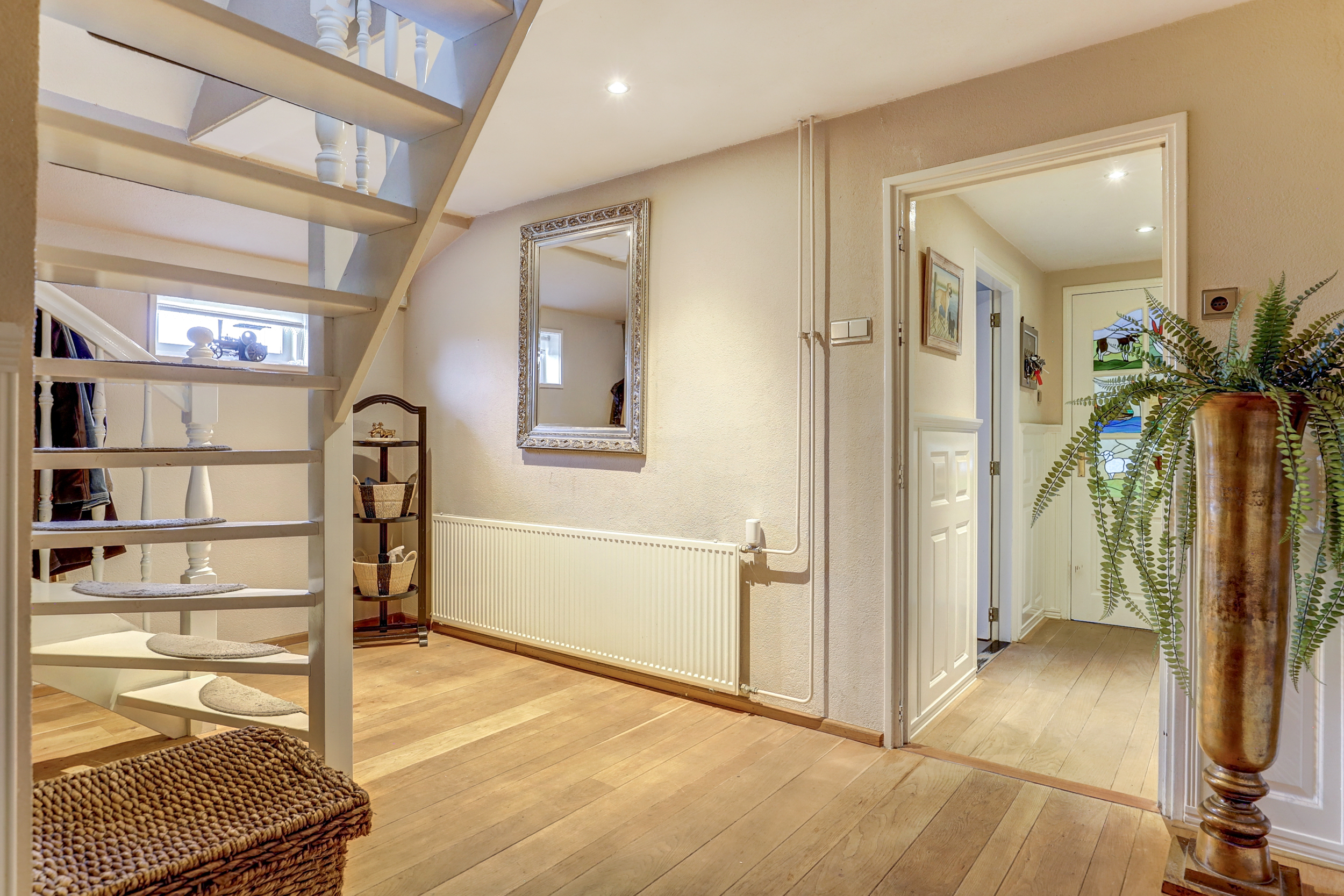 '$houseDetails->street_name'.' '.'$houseDetails->number'