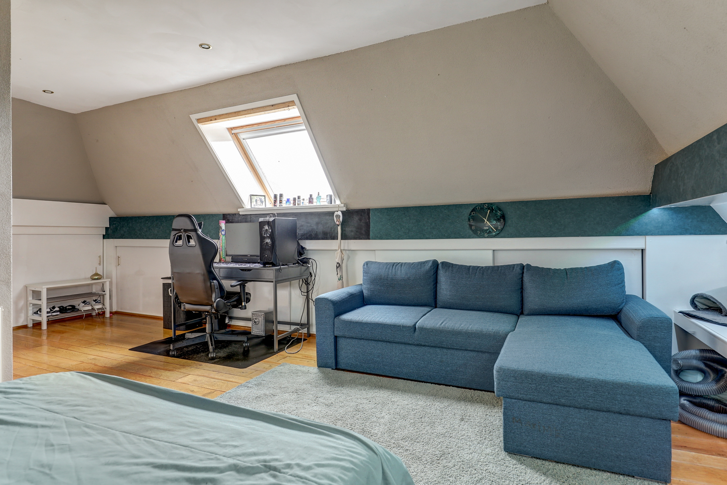 '$houseDetails->street_name'.' '.'$houseDetails->number'