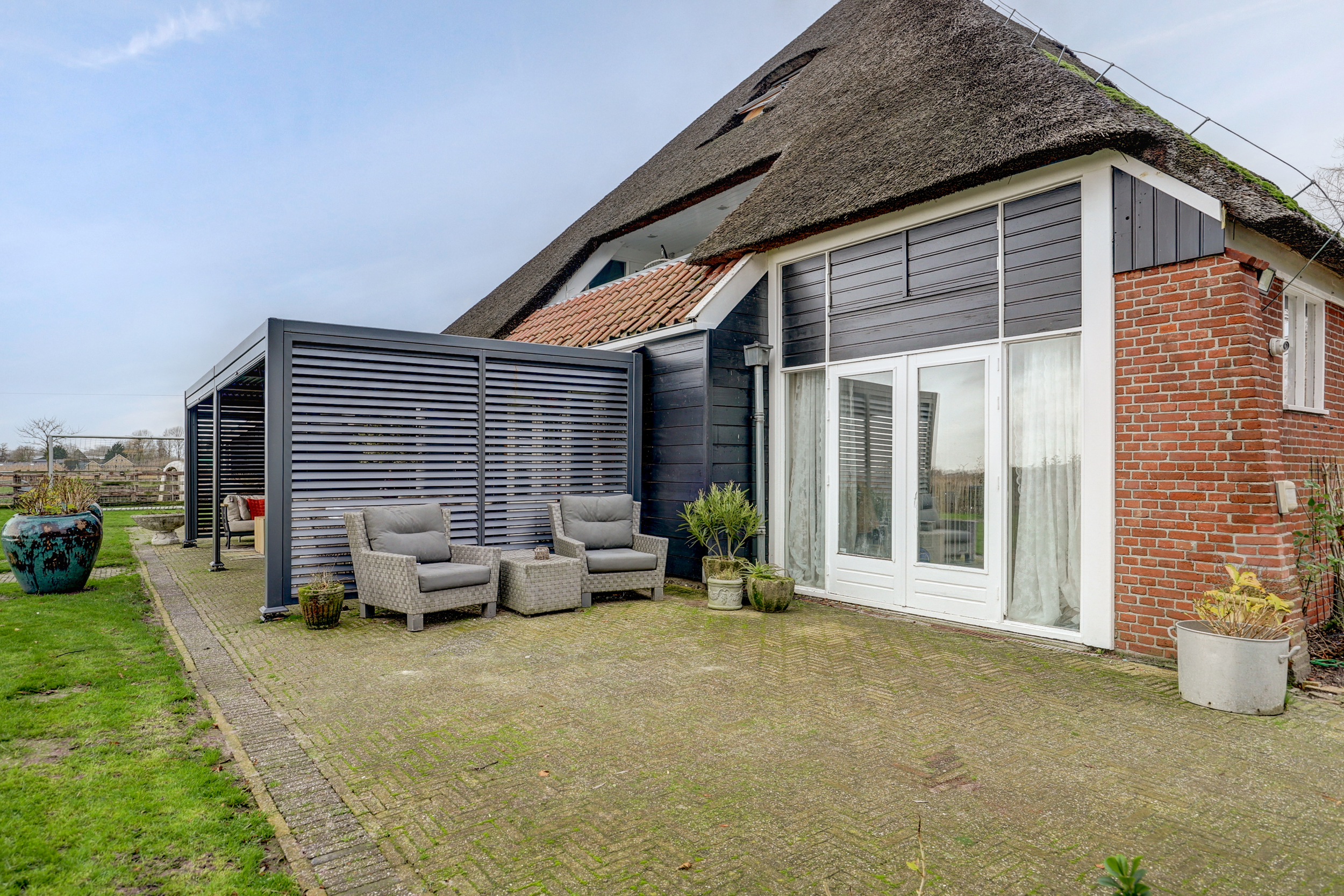 '$houseDetails->street_name'.' '.'$houseDetails->number'